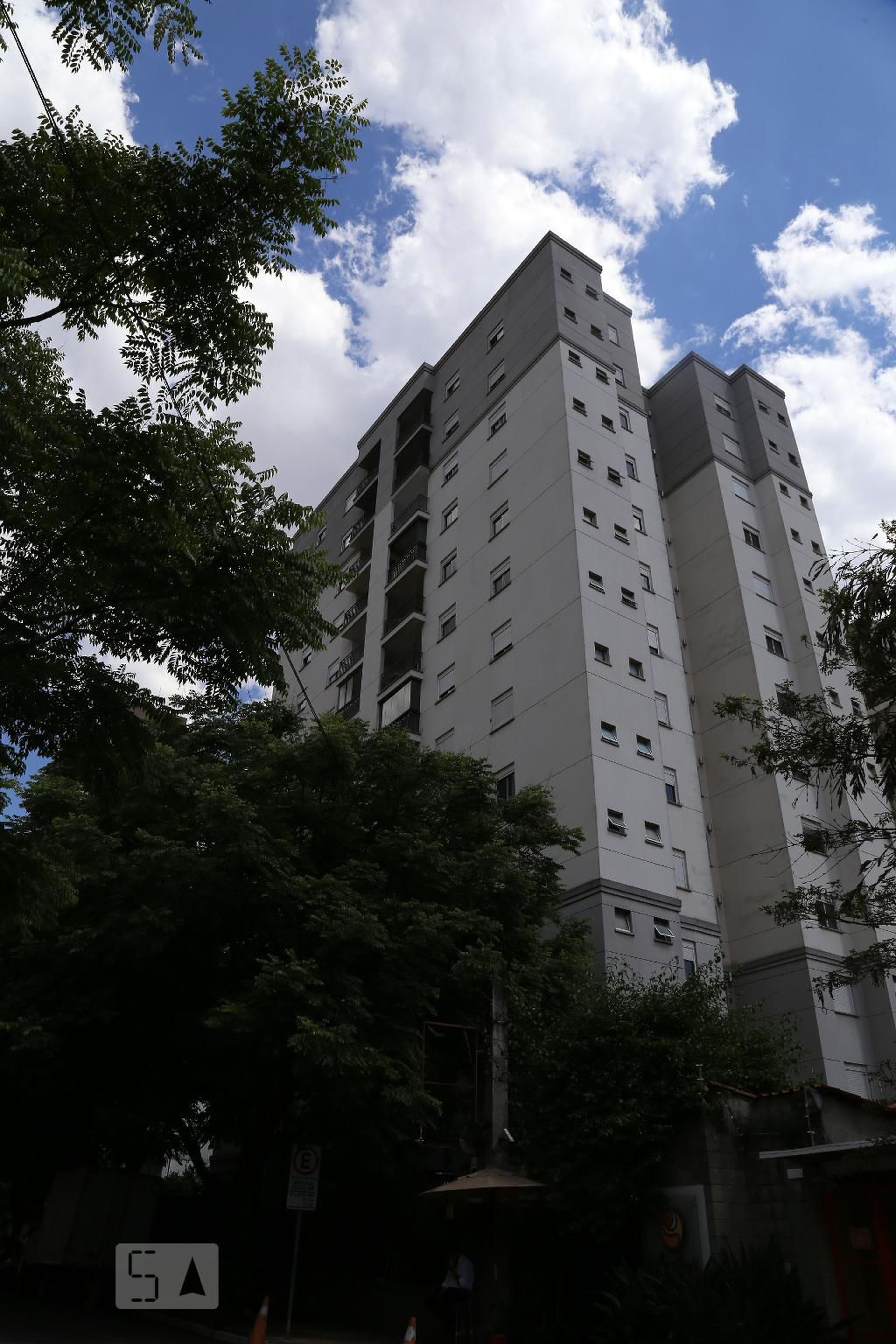 Fachada Condomínio Torre de Genova