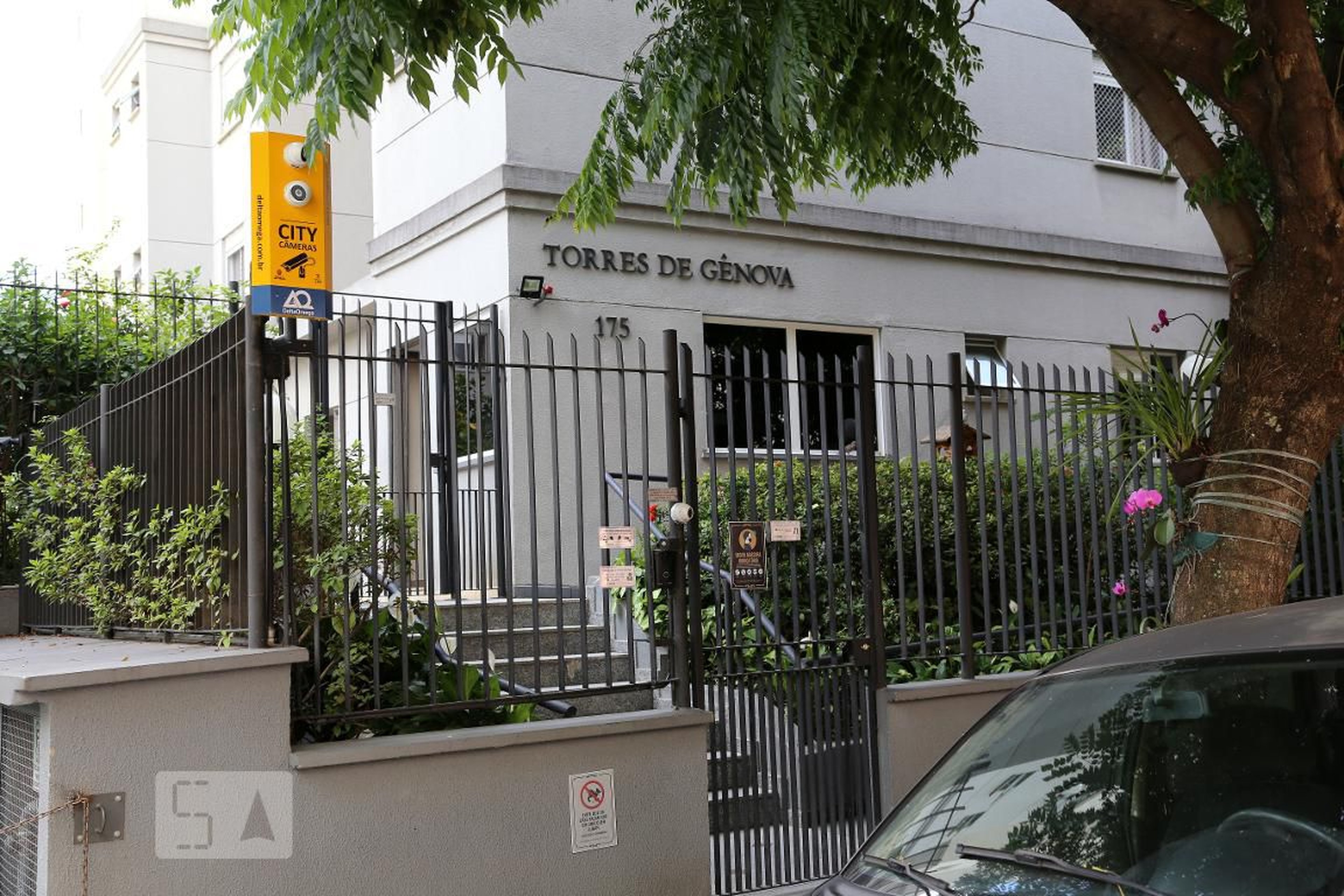 Fachada do Condomínio Condomínio Torre de Genova