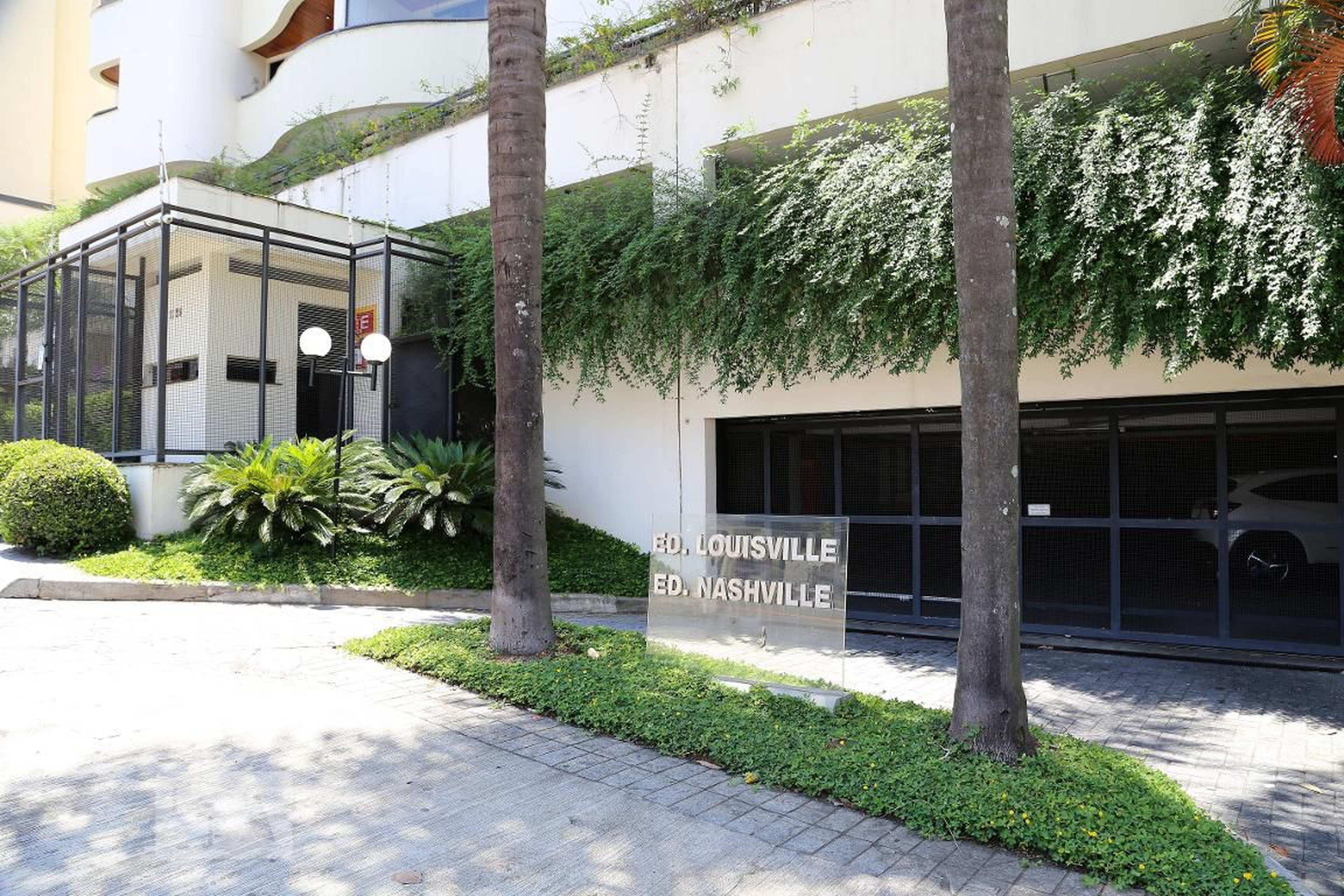 Fachada do Condomínio Condomínio Nash Ville e Louis Ville