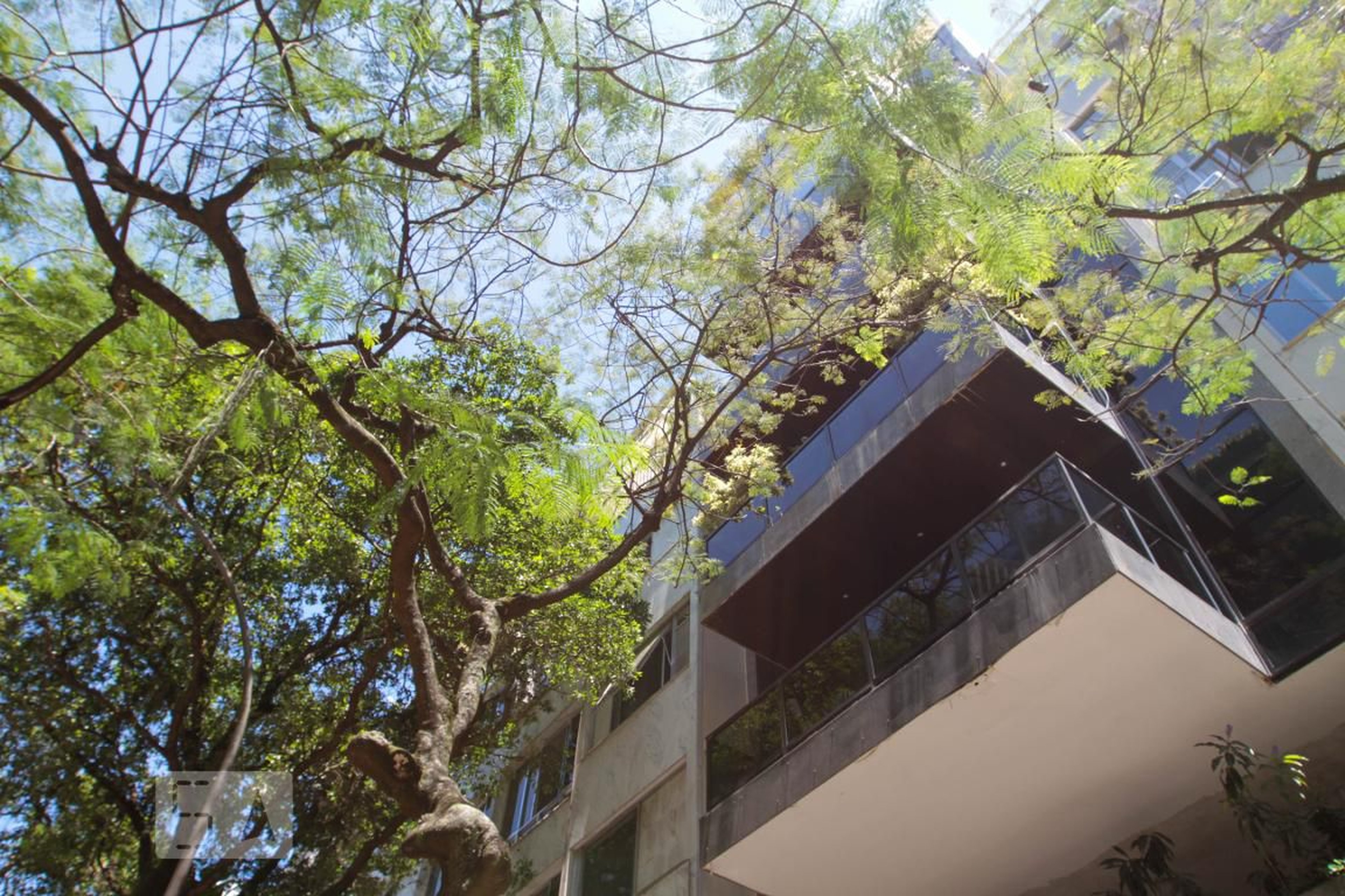 Fachada do Prédio Condomínio em Rua Nascimento Silva, 539