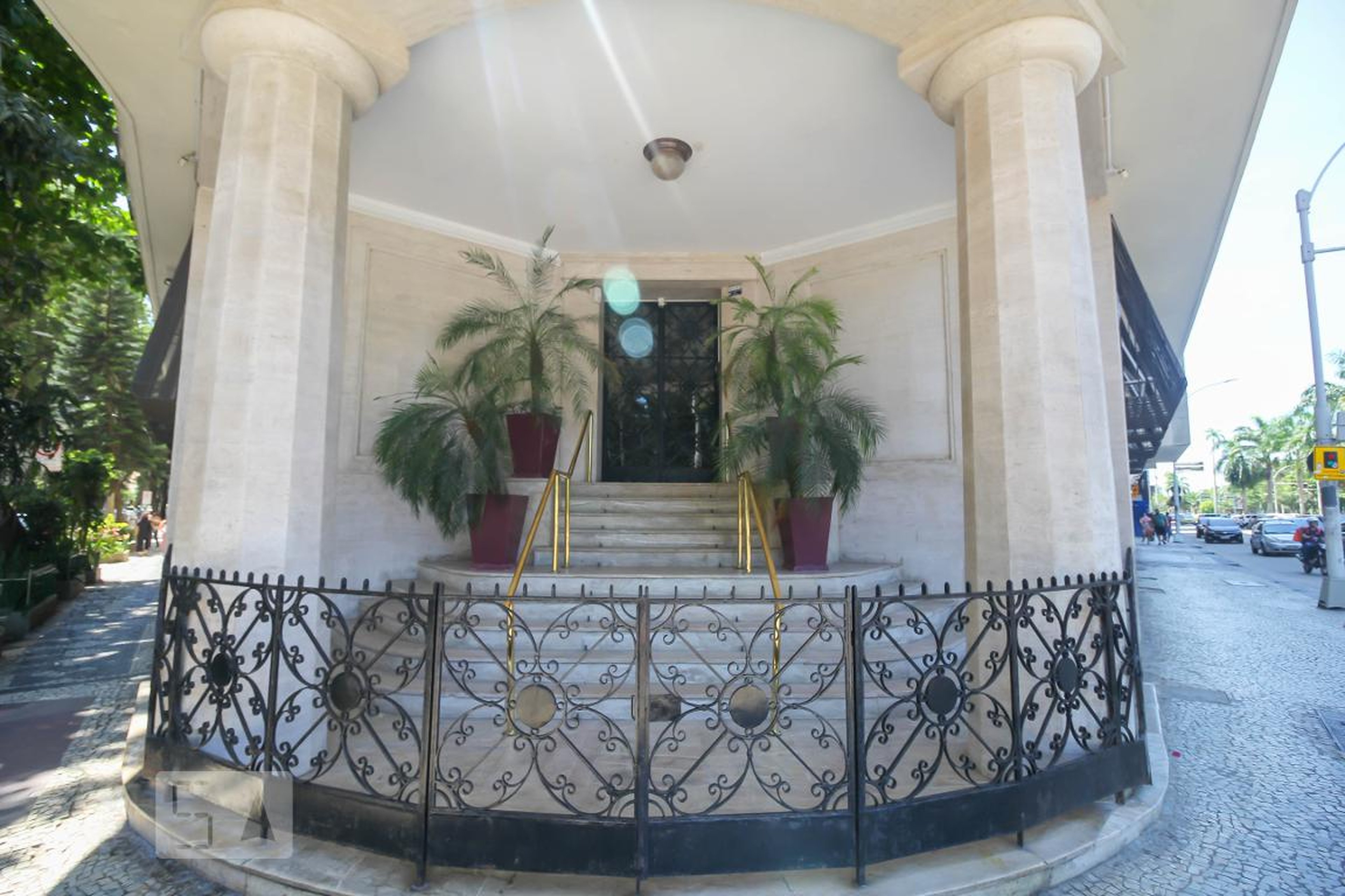 Entrada do Prédio - Flamar