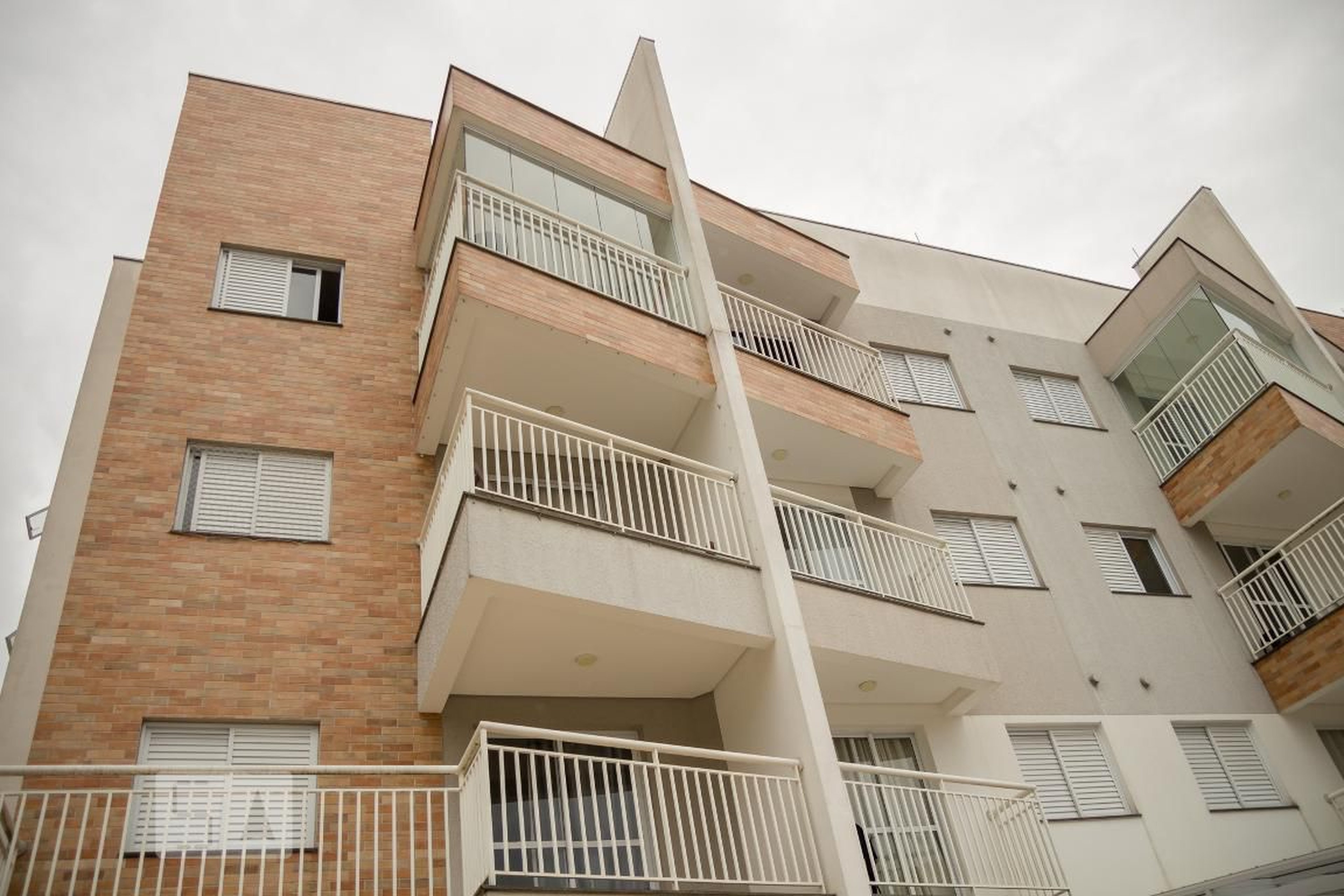 Fachada Condomínio em Rua Nossa Senhora da Candelária, 154