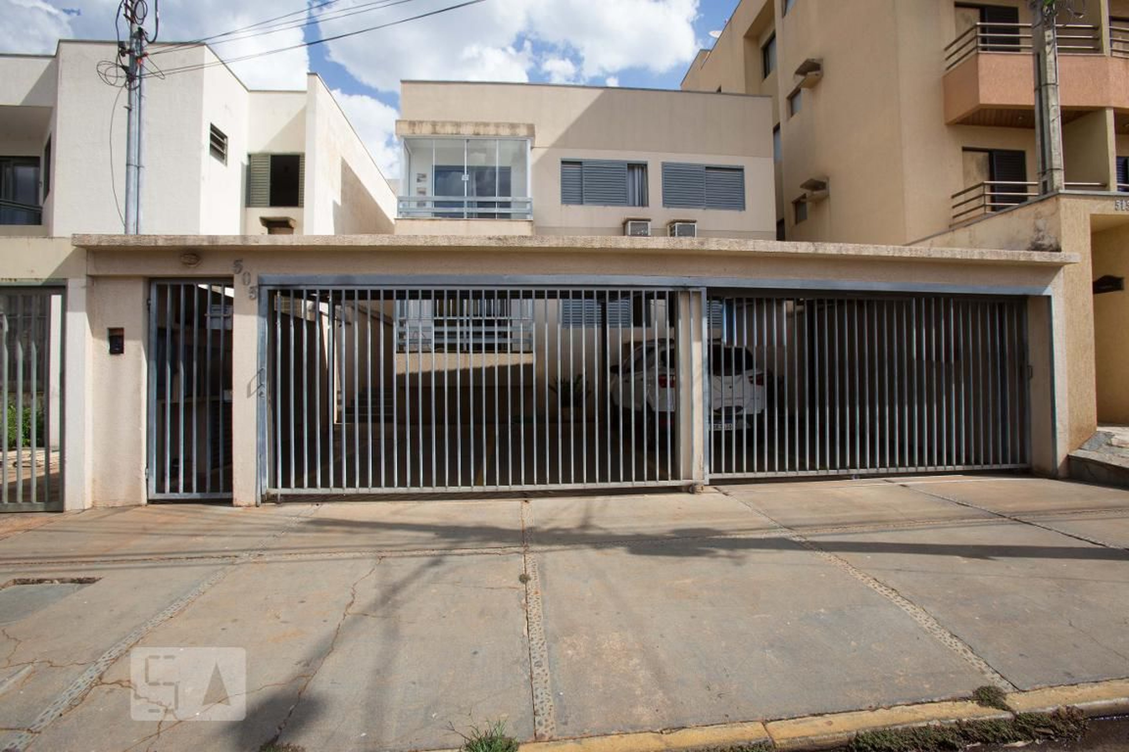 Fachada Condomínio em Rua Barão do Rio Branco, 505