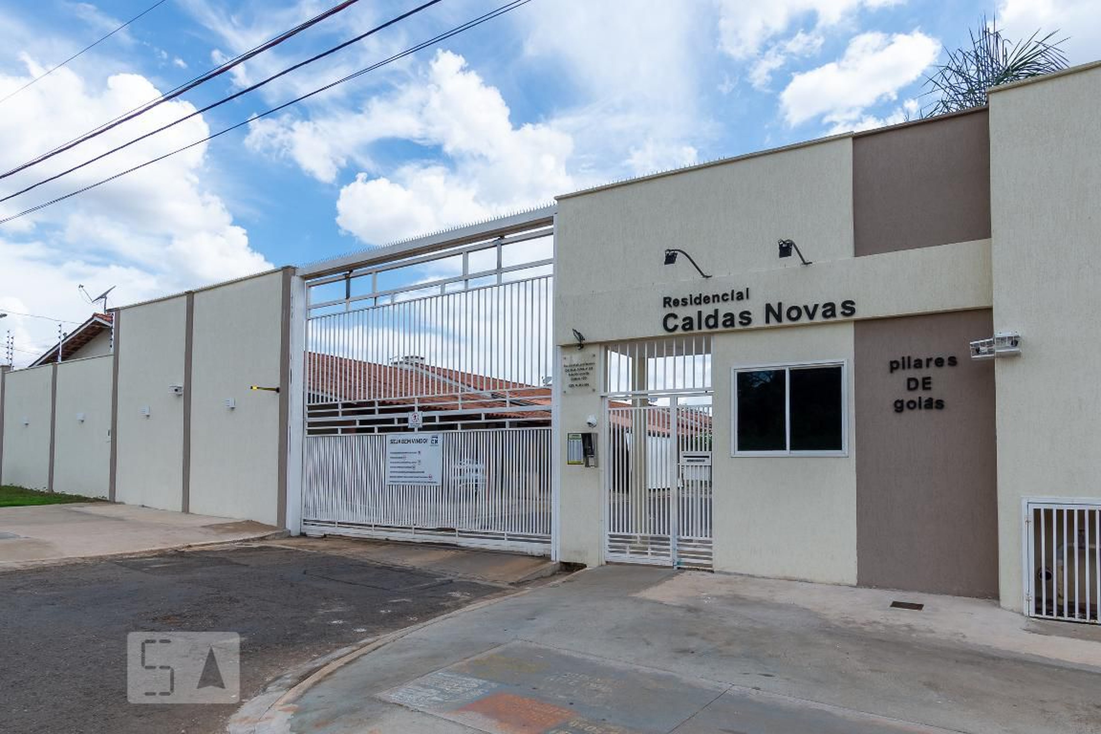 Fachada Condomínio em Rua Juvenal Luiz Ferreira, 0