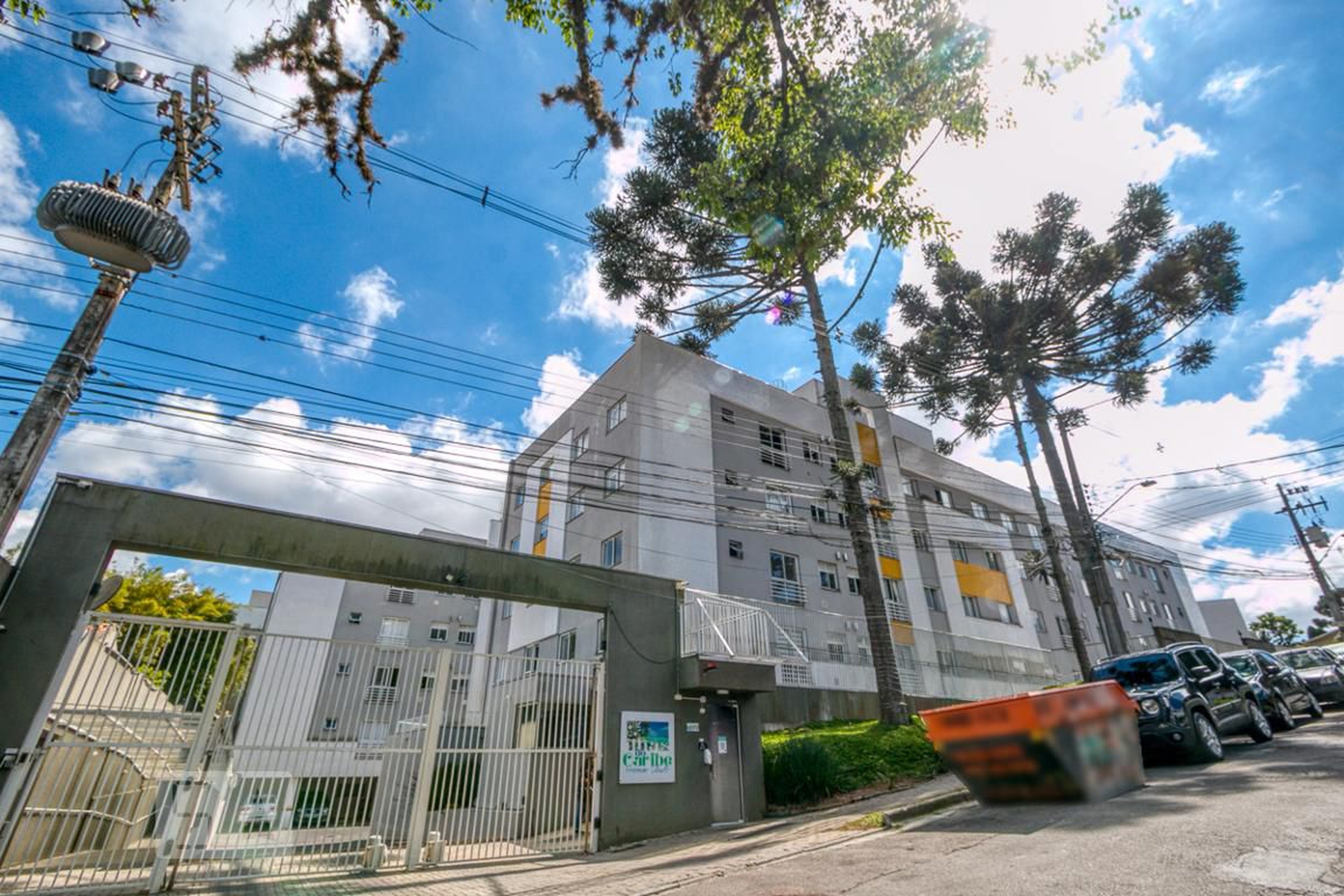 Fachada do Condomínio Condomínio Ilhas do Caribe Home Club