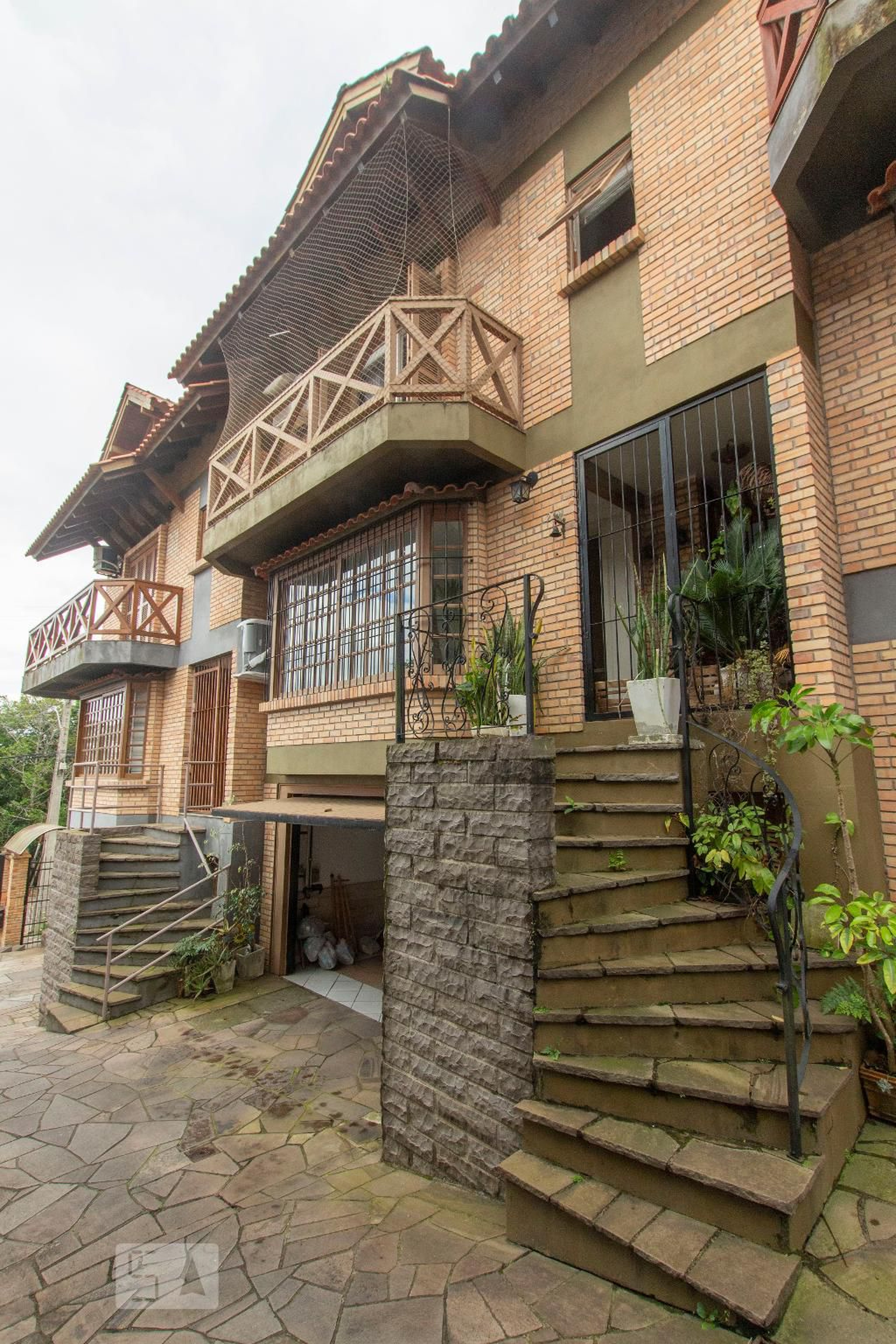 Fachada Condomínio em Rua Doutor Arnaldo da Silva Ferreira, 35