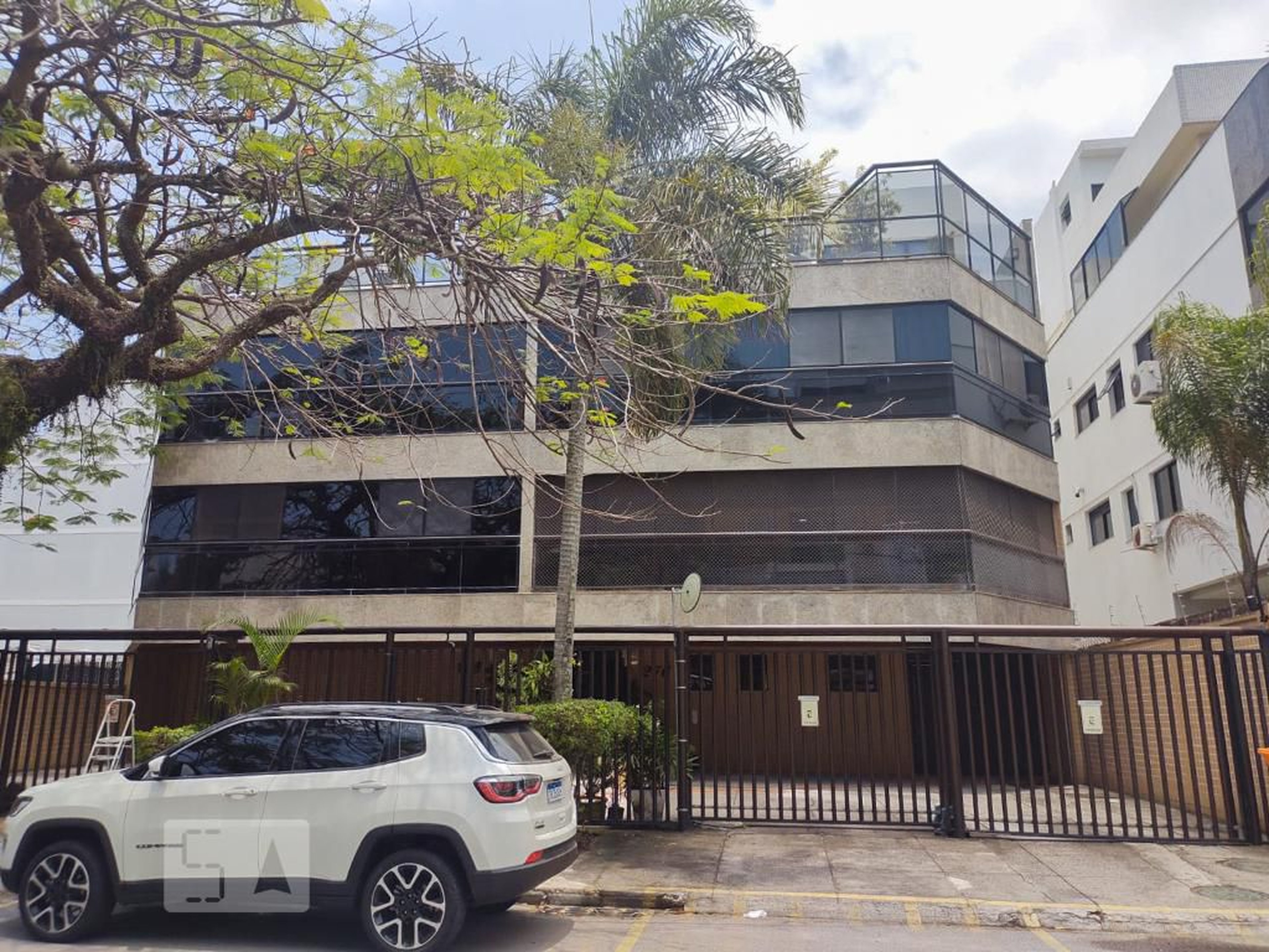 Fachada do Prédio Condomínio em Rua Antônio Batista Bitencourt, 276