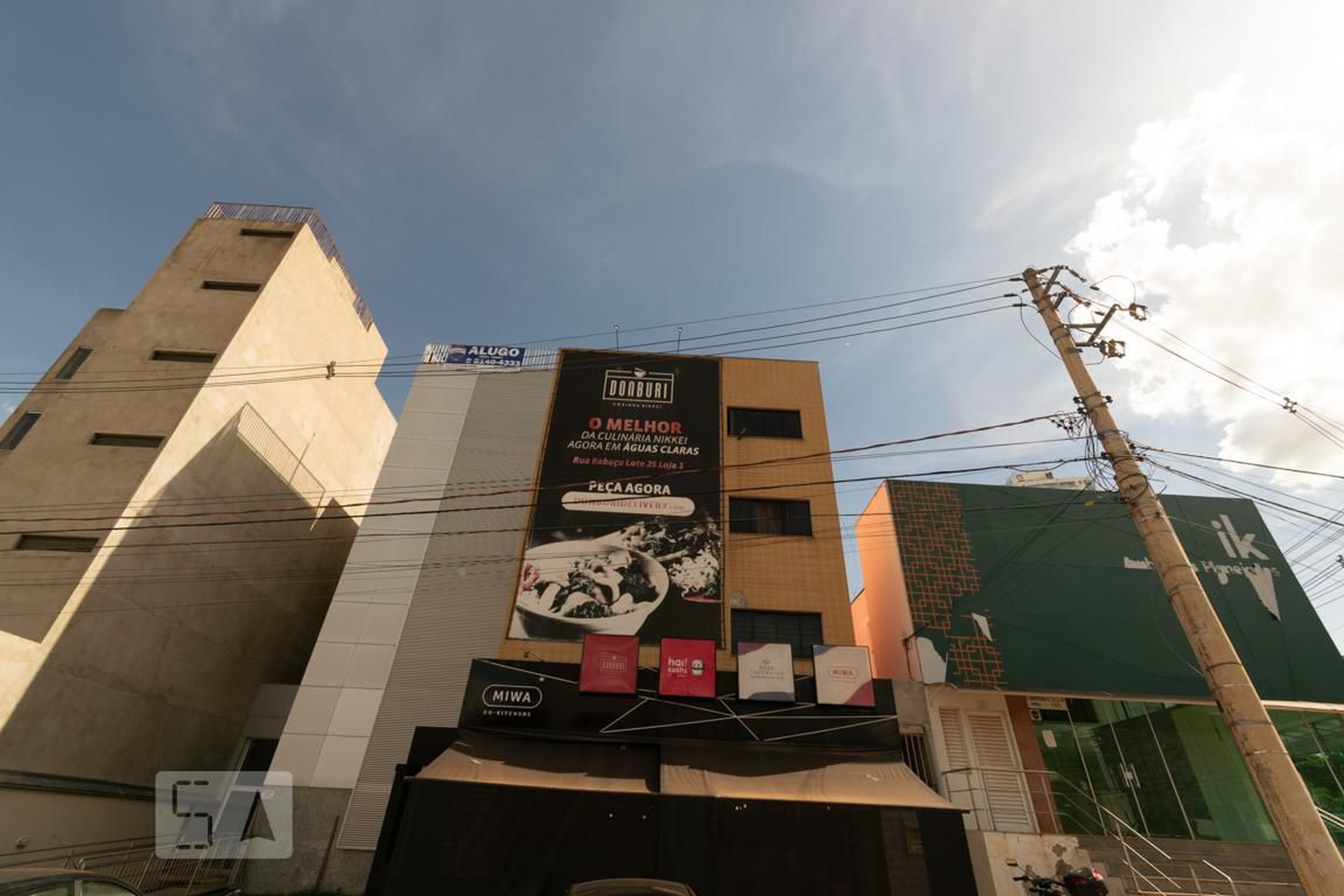 Fachada Condomínio em Rua Babaçú, 25