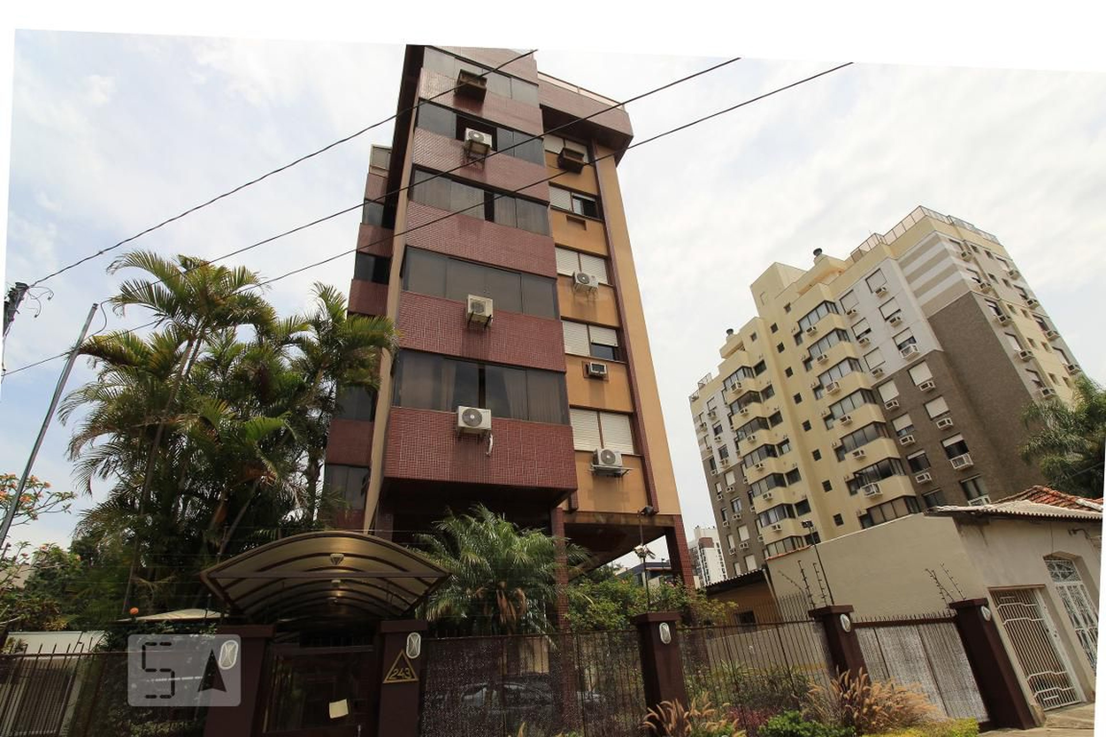 Fachada Condomínio em Rua Saldanha Marinho, 243