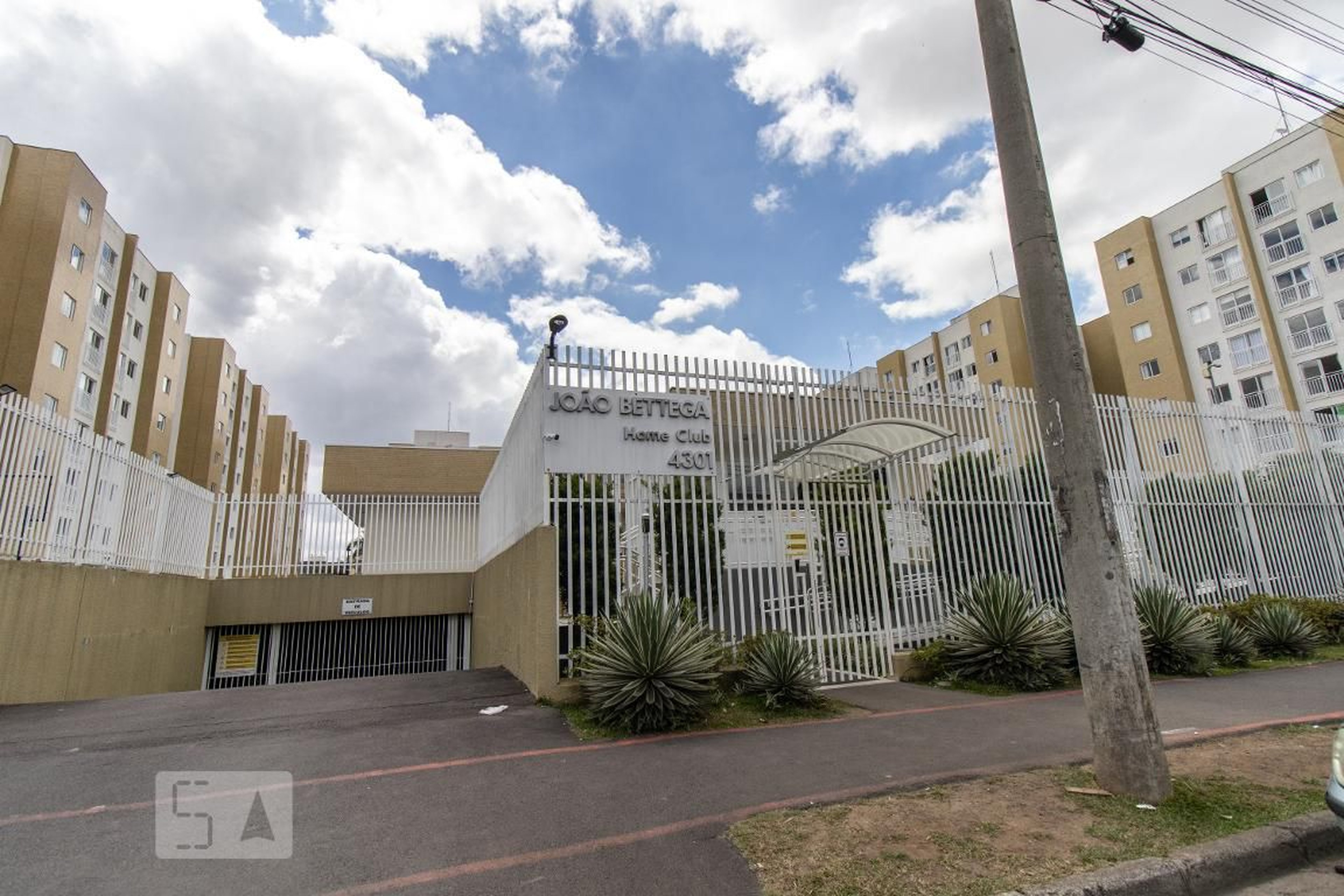 Fachada do Condomínio Condomínio João Bettega Home Club