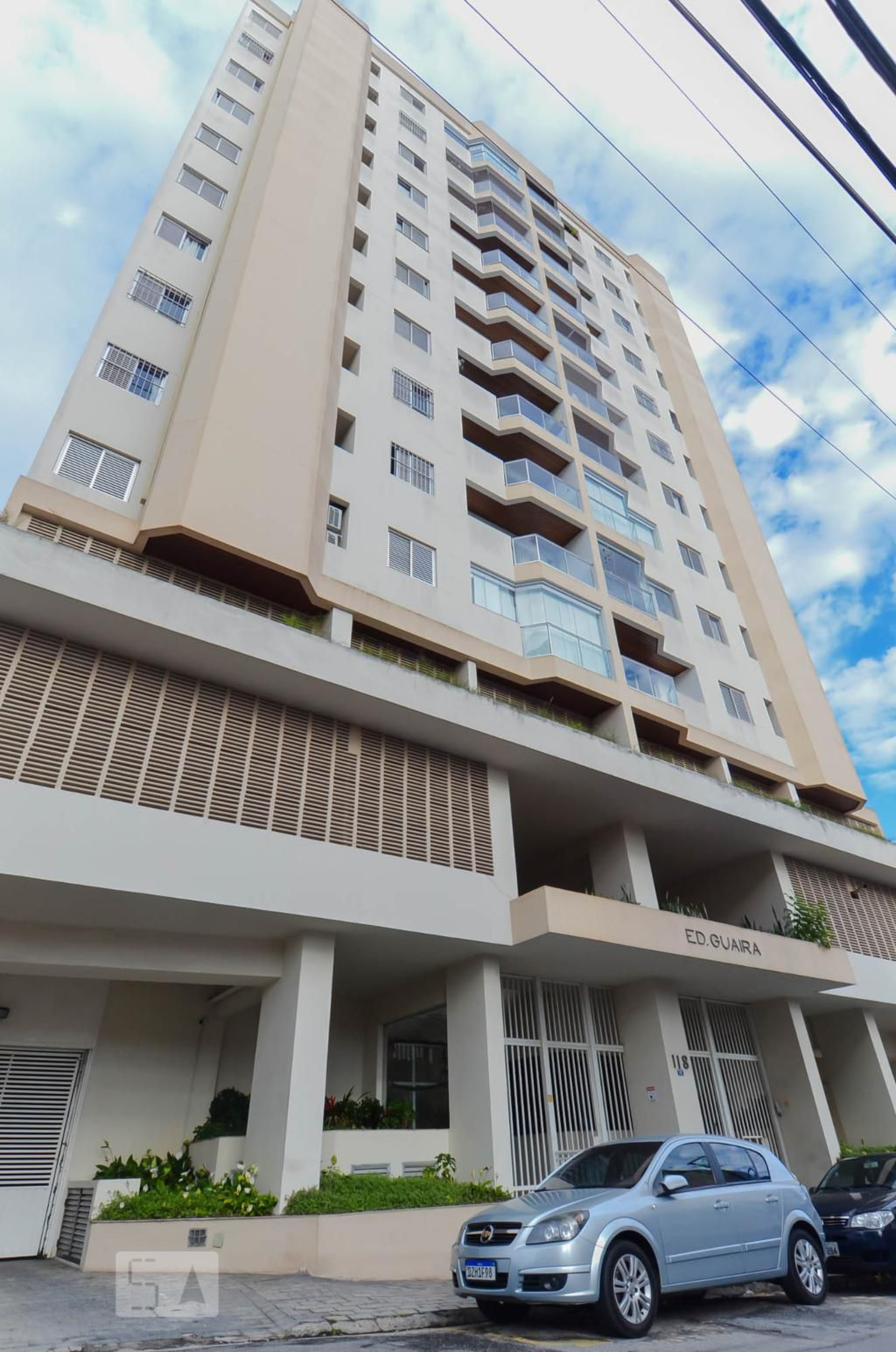 Fachada do Condomínio Condomínio Guaíra