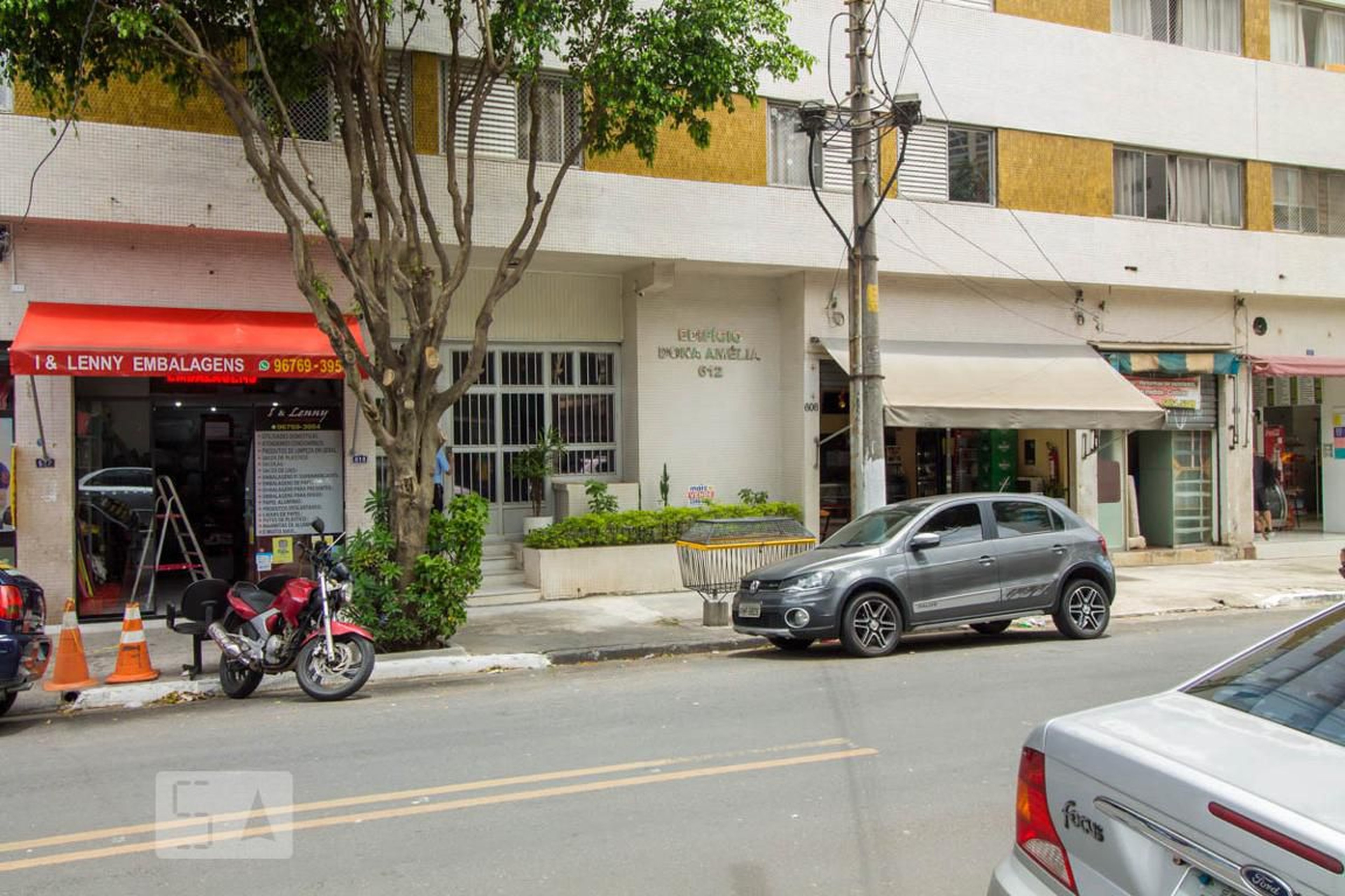 Entrada - Dona Emelia