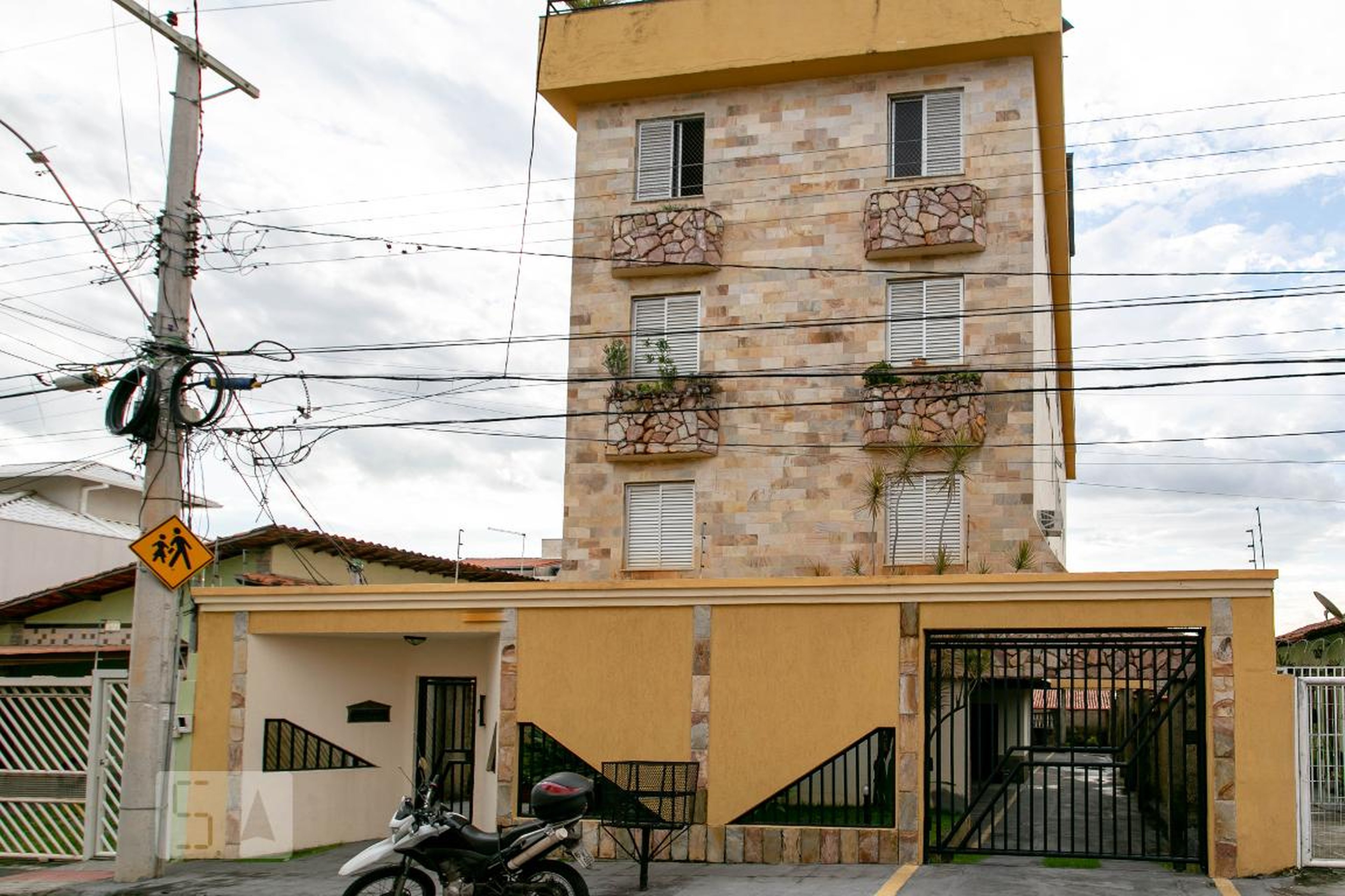Fachada Condomínio em Rua México, 273