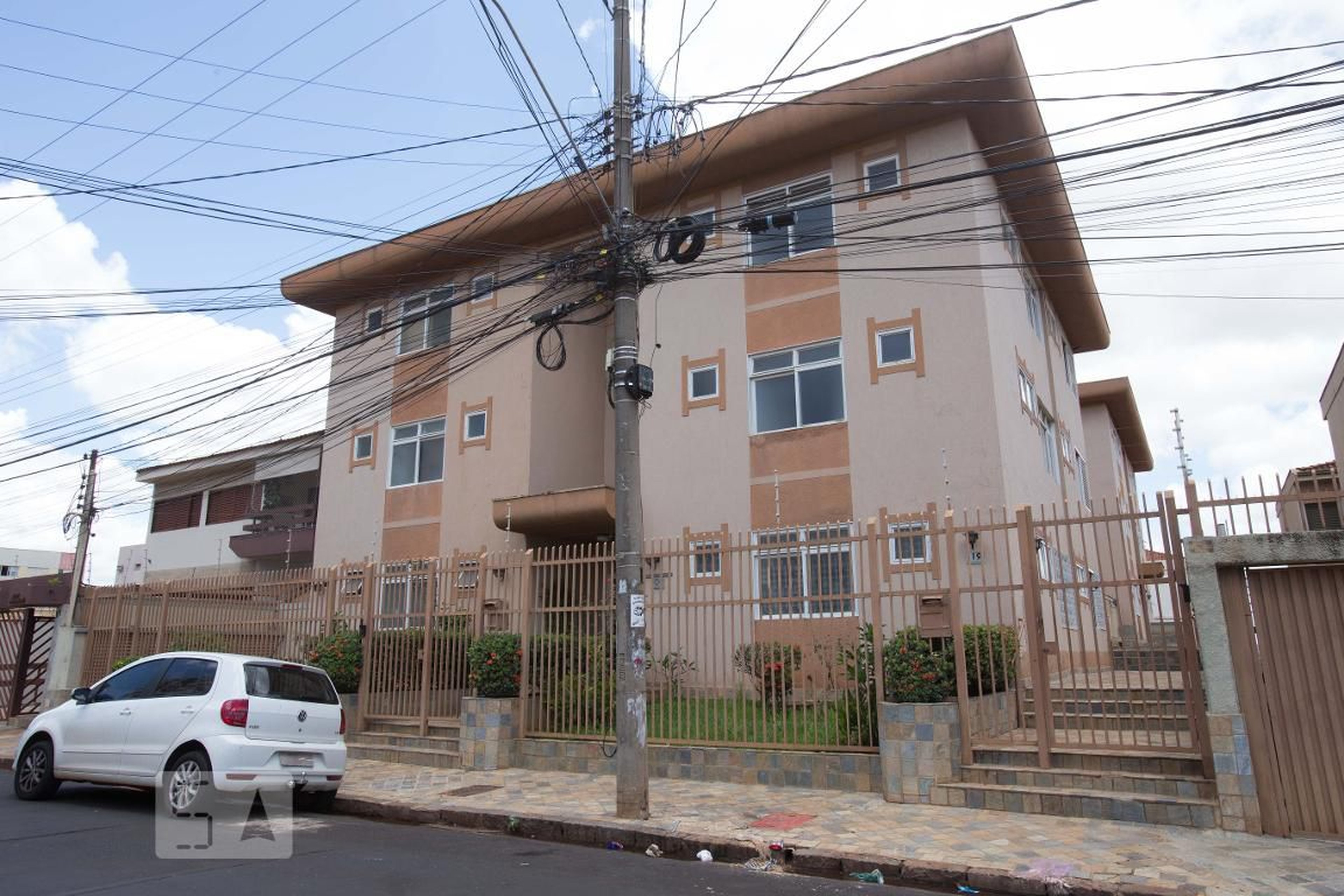 Fachada Condomínio em Rua Itapura, 119