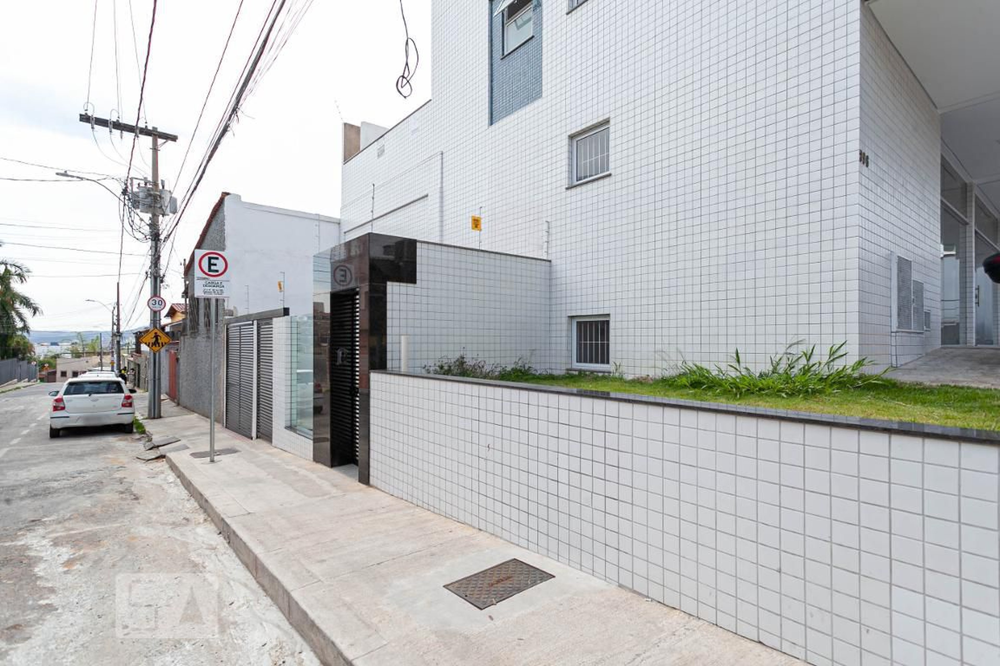 Fachada Condomínio em Rua Conselheiro Lafaiete, 896