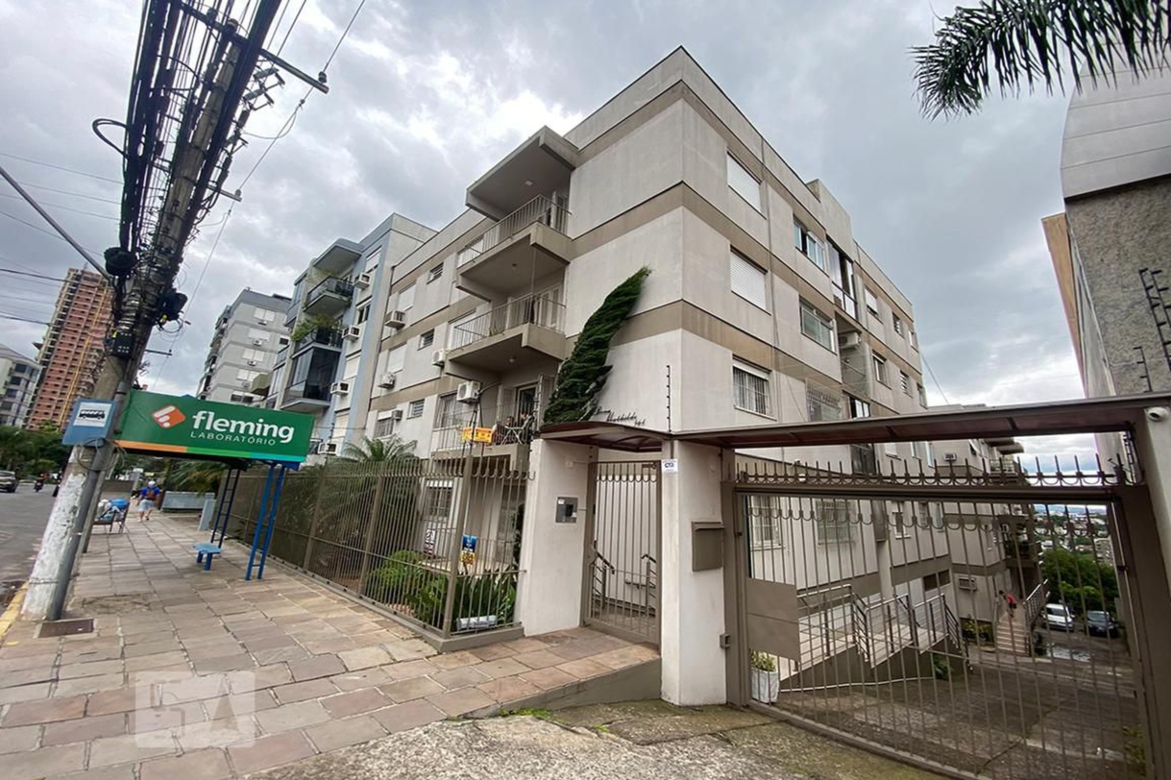 Fachada do Condomínio Condomínio em Avenida Doutor Maurício Cardoso, 961