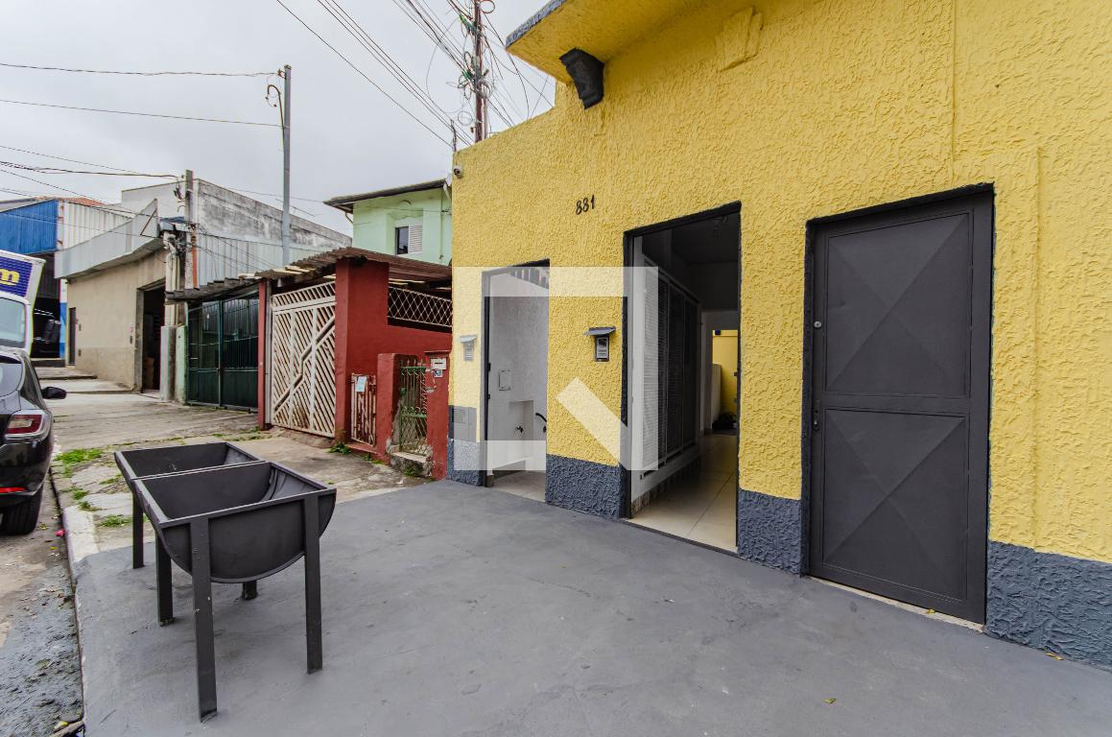 Fachada Condomínio em Rua Dom Duarte Leopoldo, 881