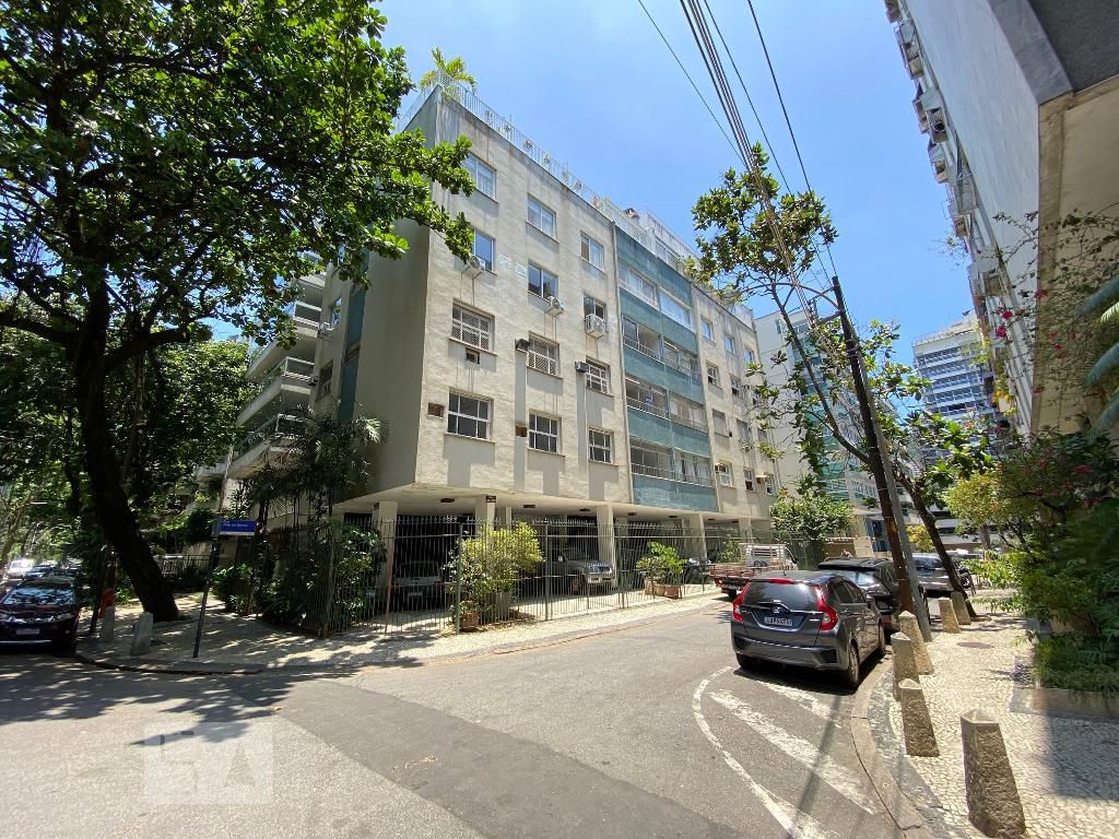 Fachada Condomínio em Rua General Urquiza, 147