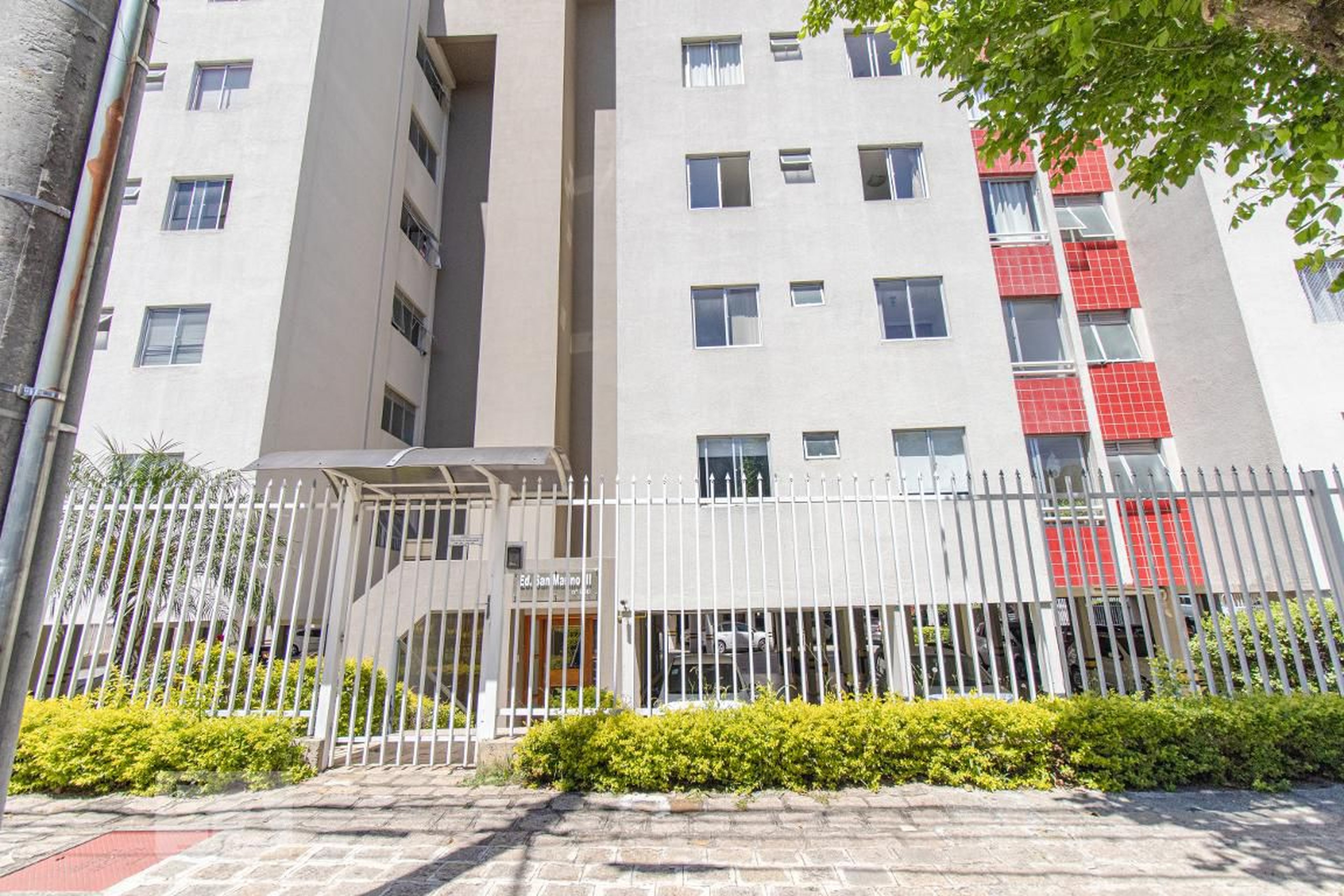 Fachada do Condomínio Condomínio San Marino