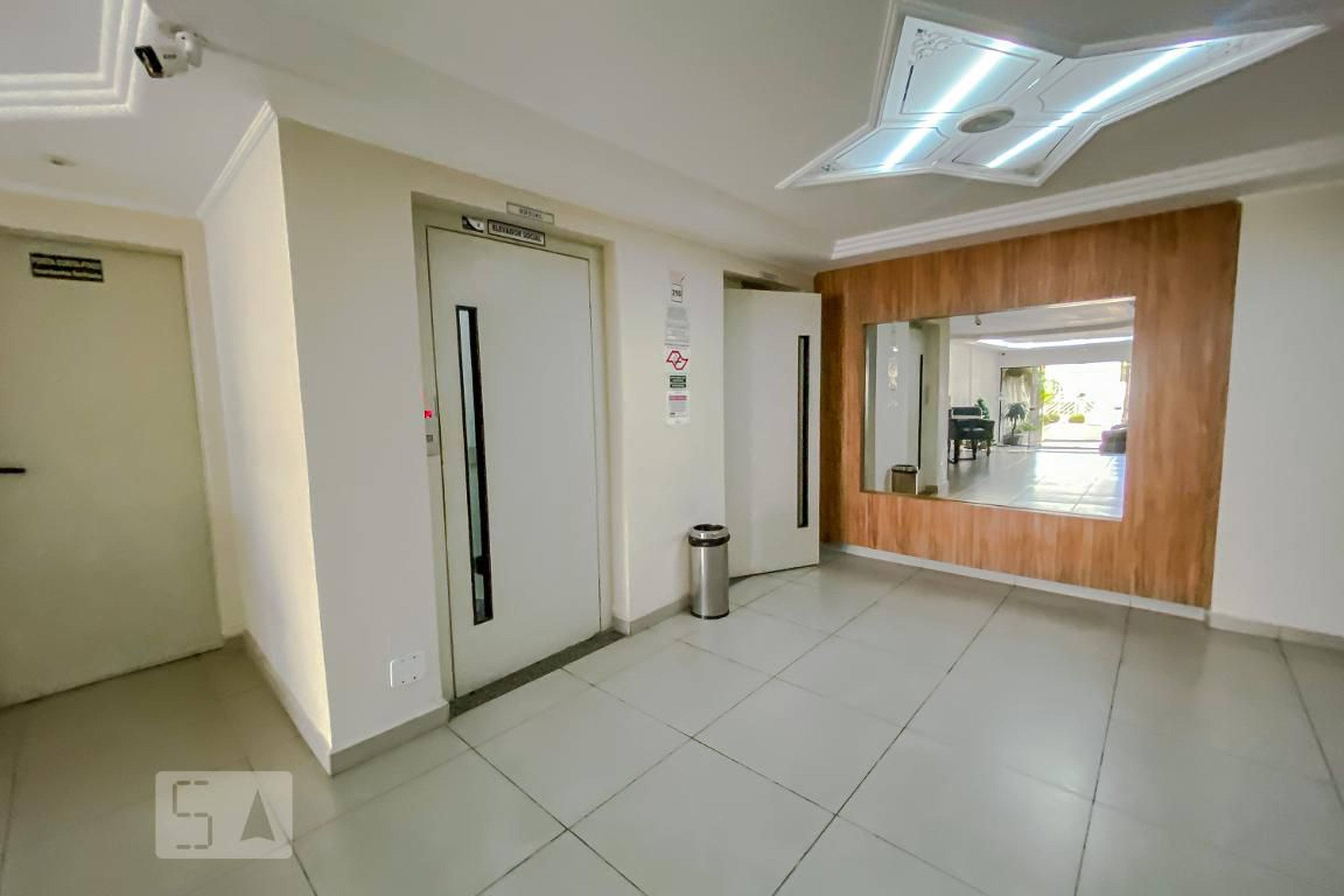 Elevador - Edifício Camilla