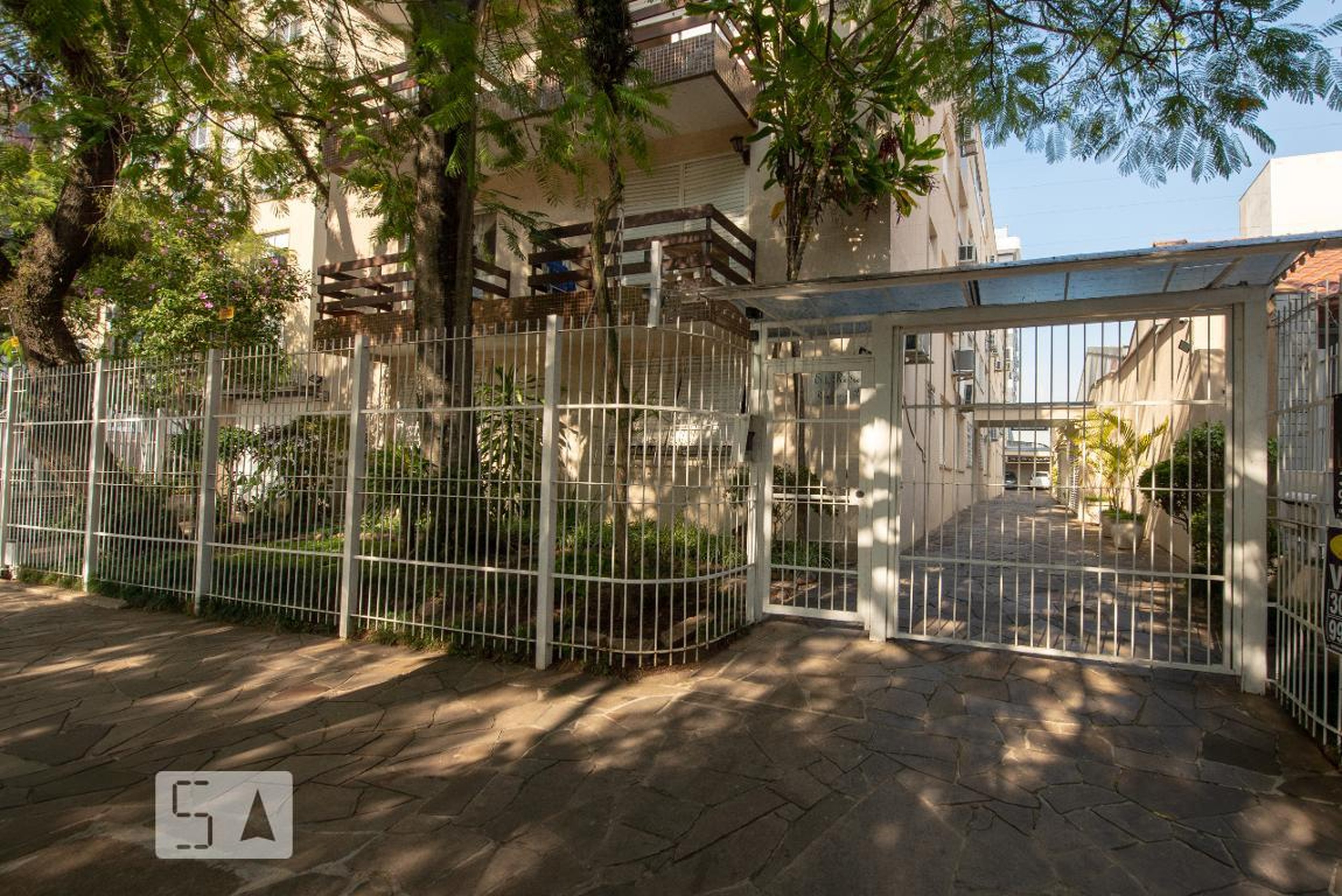 Fachada Condomínio em Rua Costa, 217