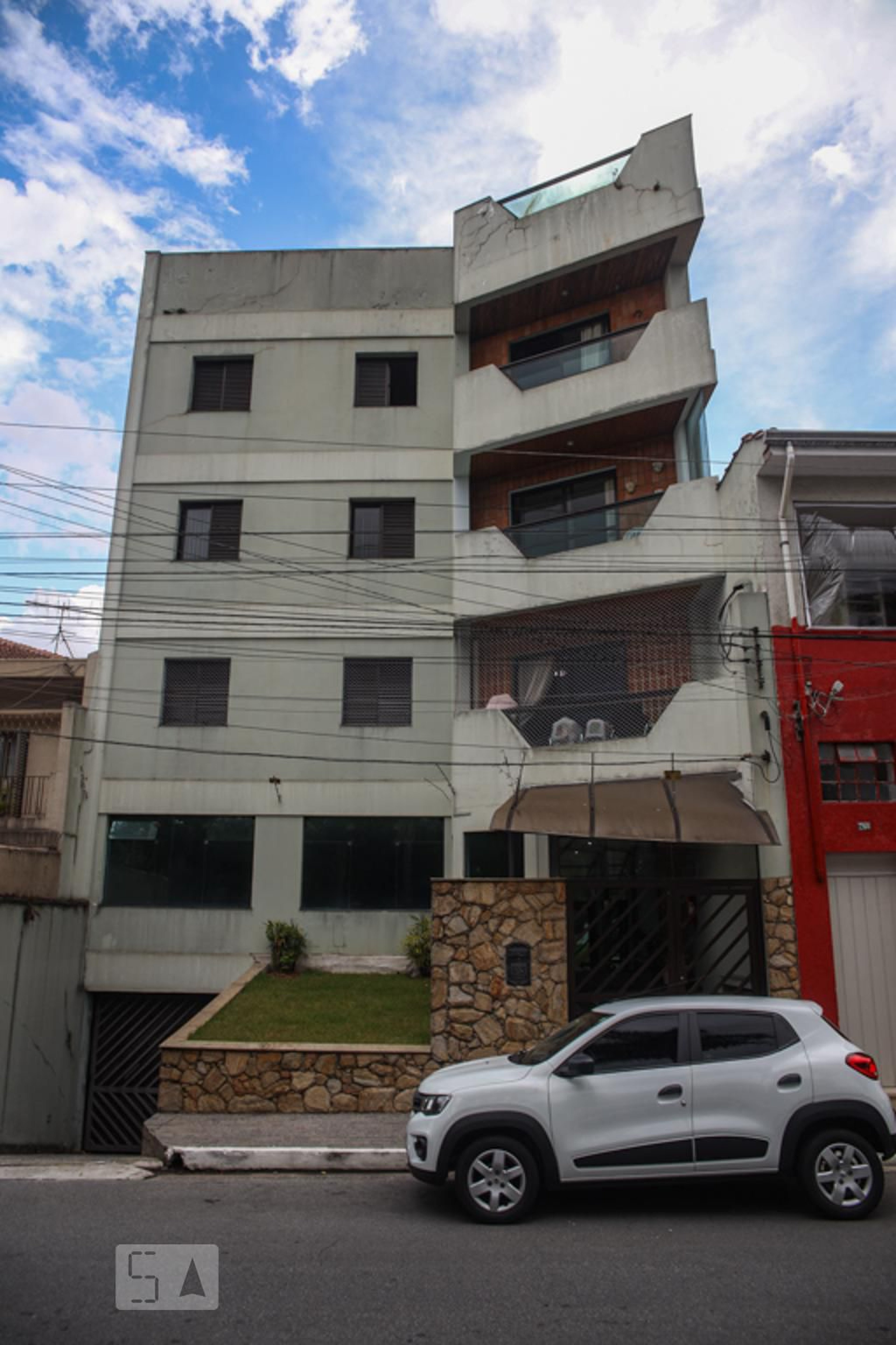 Fachada Condomínio em Rua Nazaret, 759