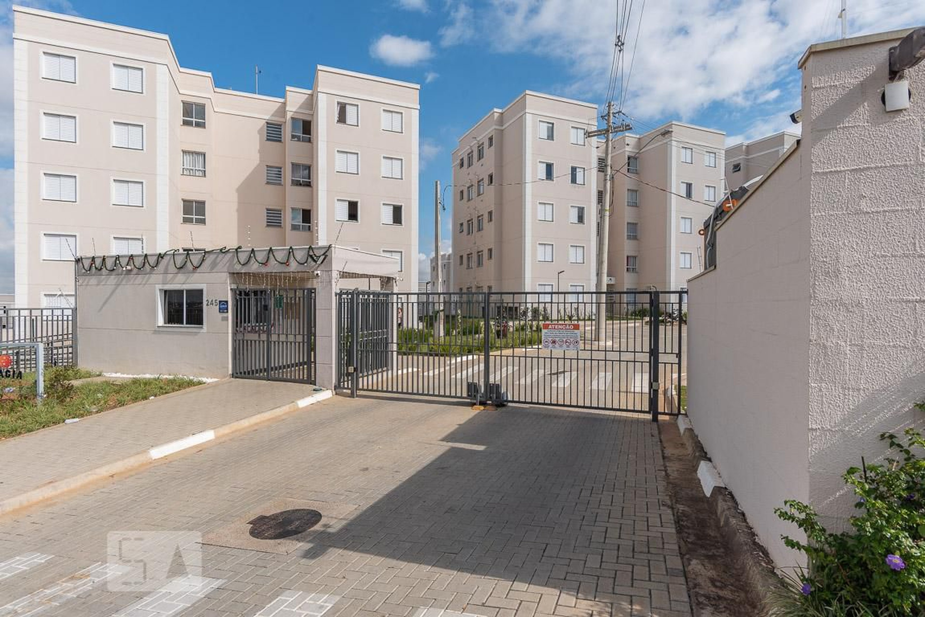 Fachada do Condomínio Condomínio supercitta magia