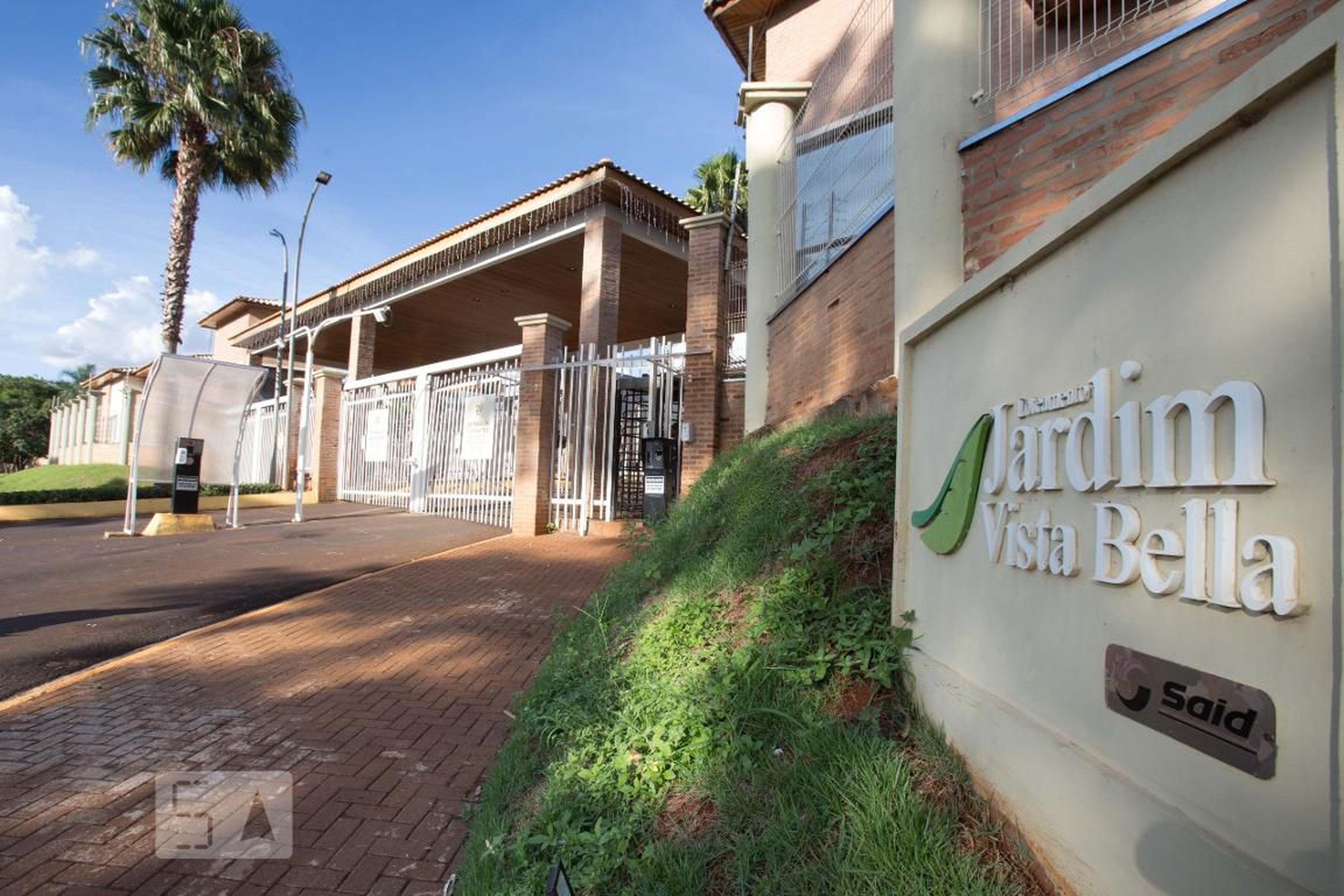 Fachada Condomínio em Rua Doutor Wilson Roselino, 0