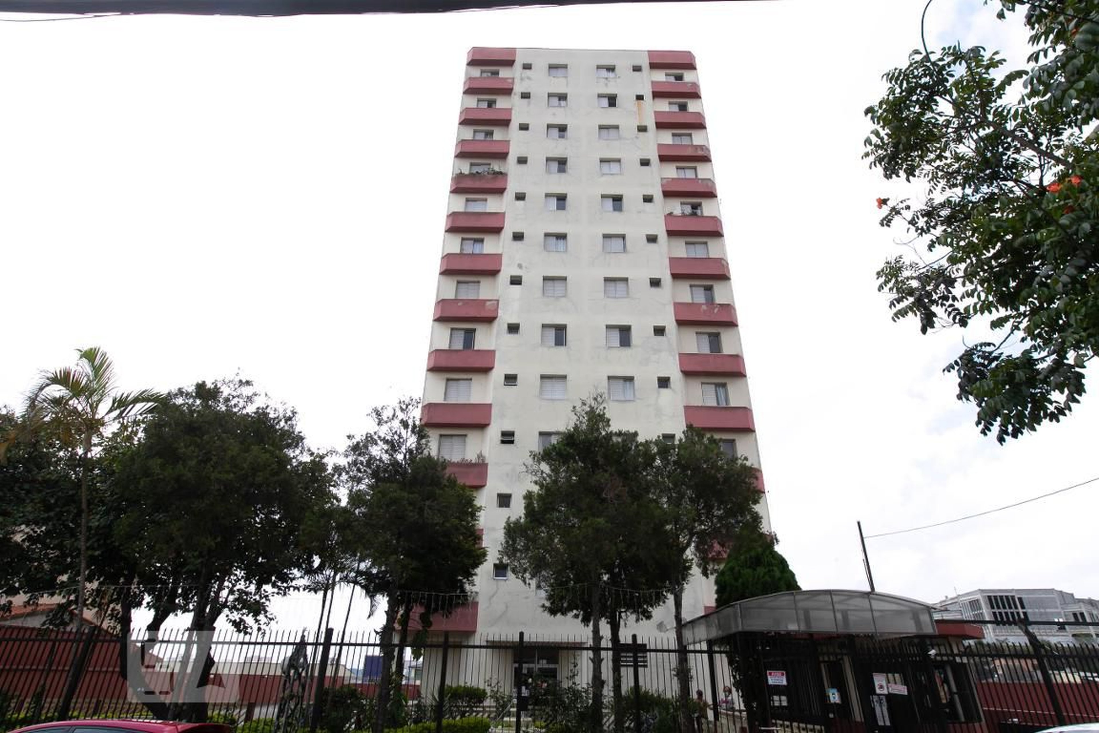 Fachada do Condomínio Condomínio em Rua Miguel Langone, 69