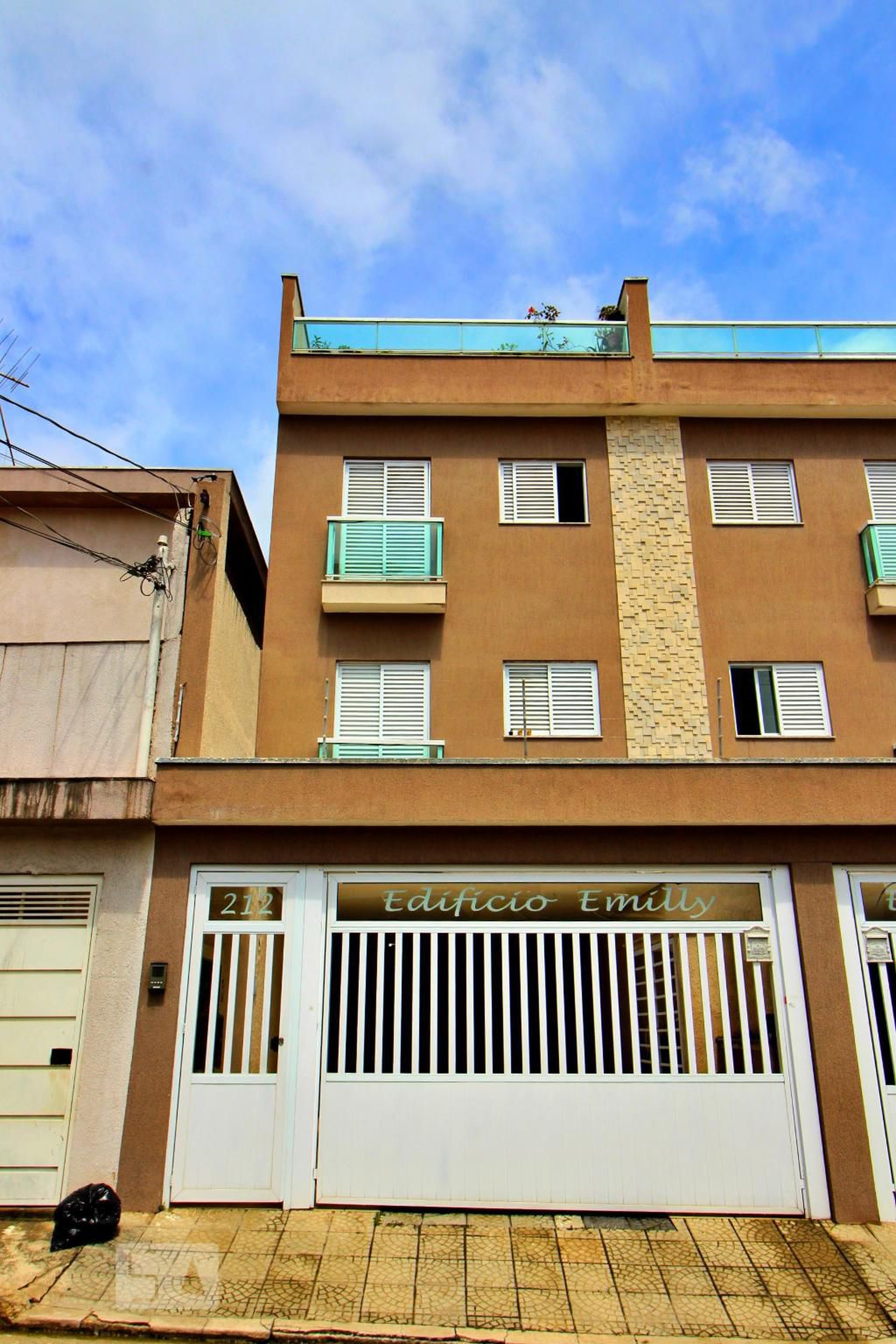 Fachada Condomínio em Rua Itajubá, 212