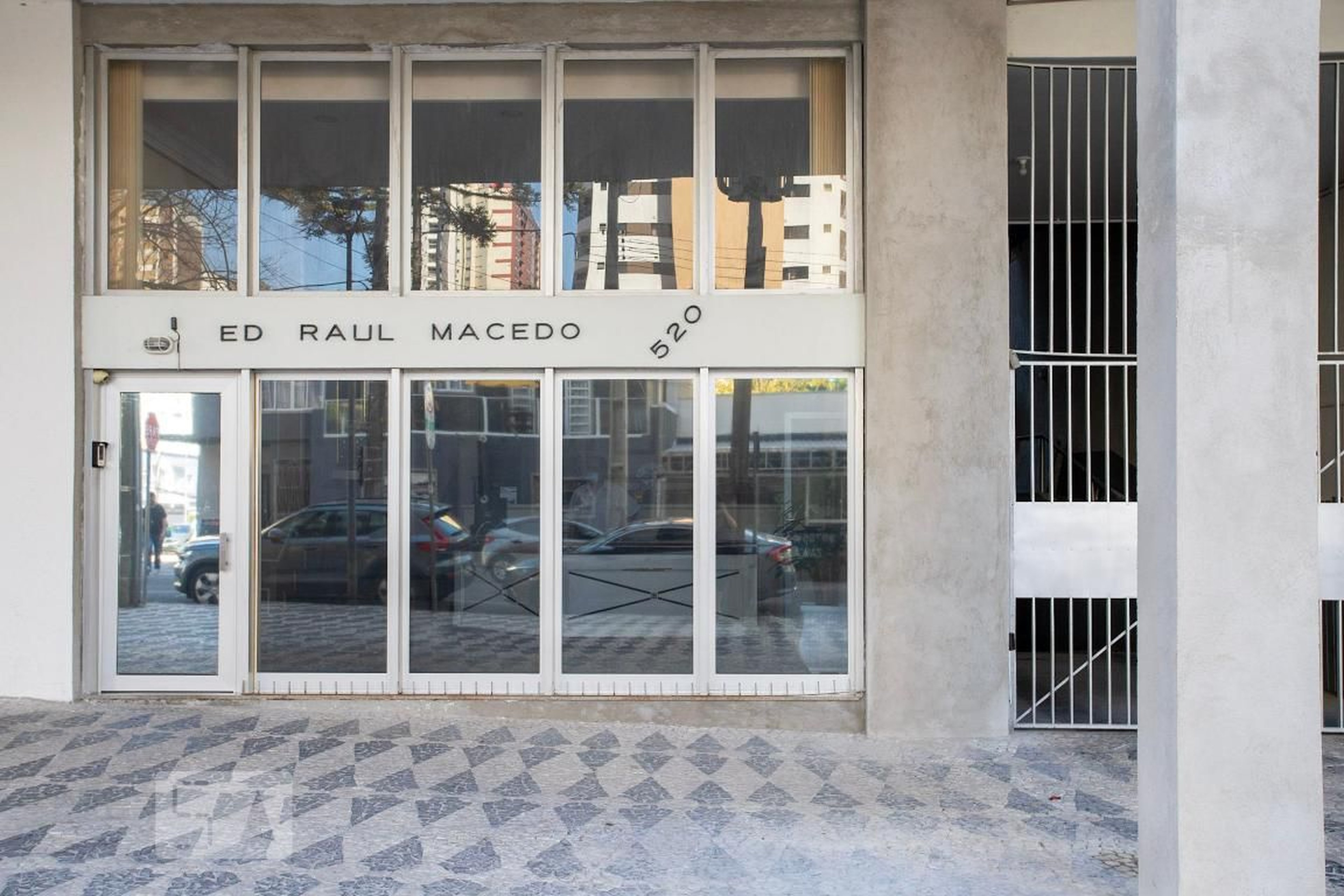 Fachada do Prédio Condomínio Raul Macedo