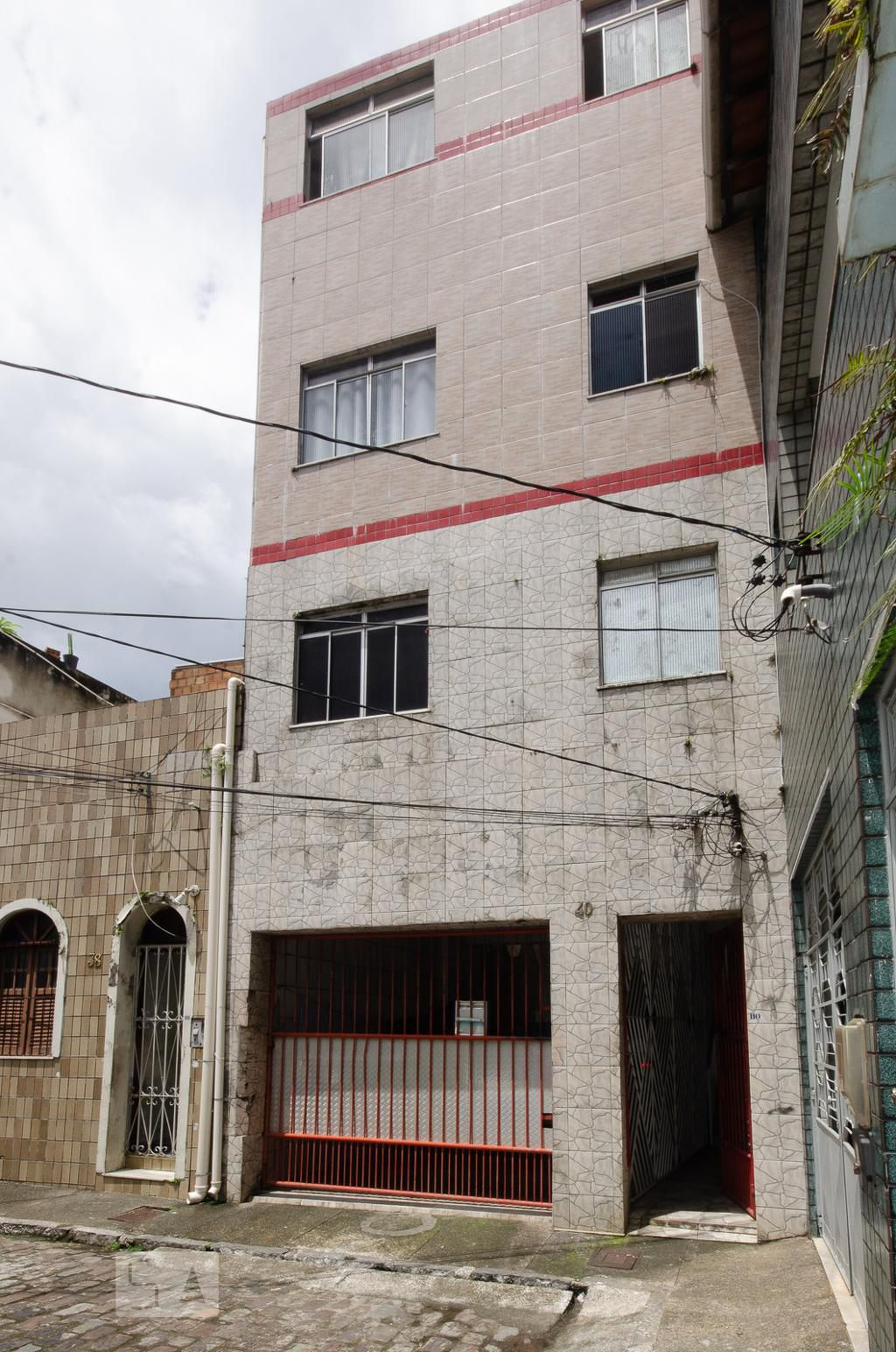 Fachada Condomínio em Rua da Glória, 40