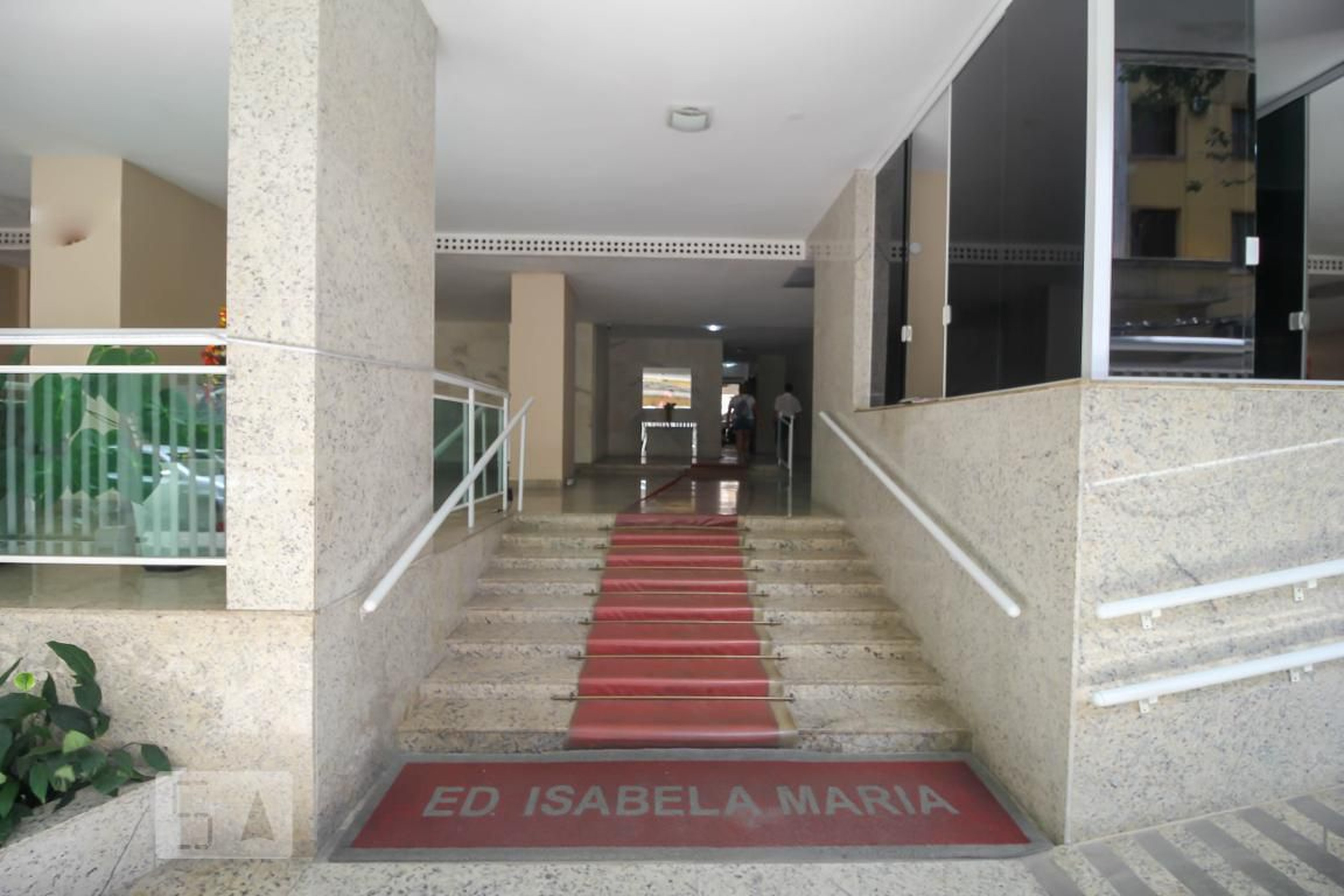 Entrada do Prédio - Edifício Isabela Maria
