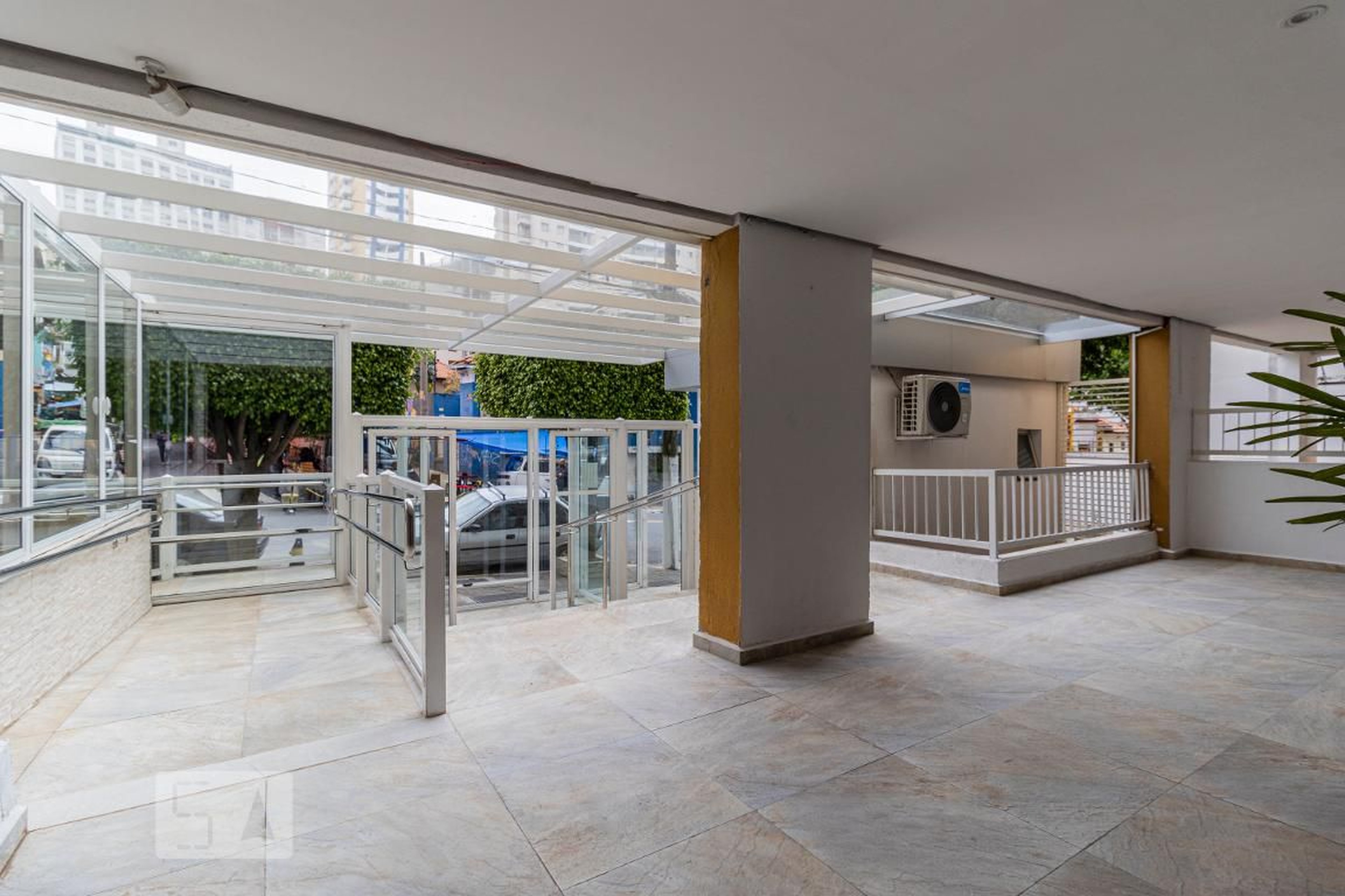 Entrada - Edifício Romilda Aguiar