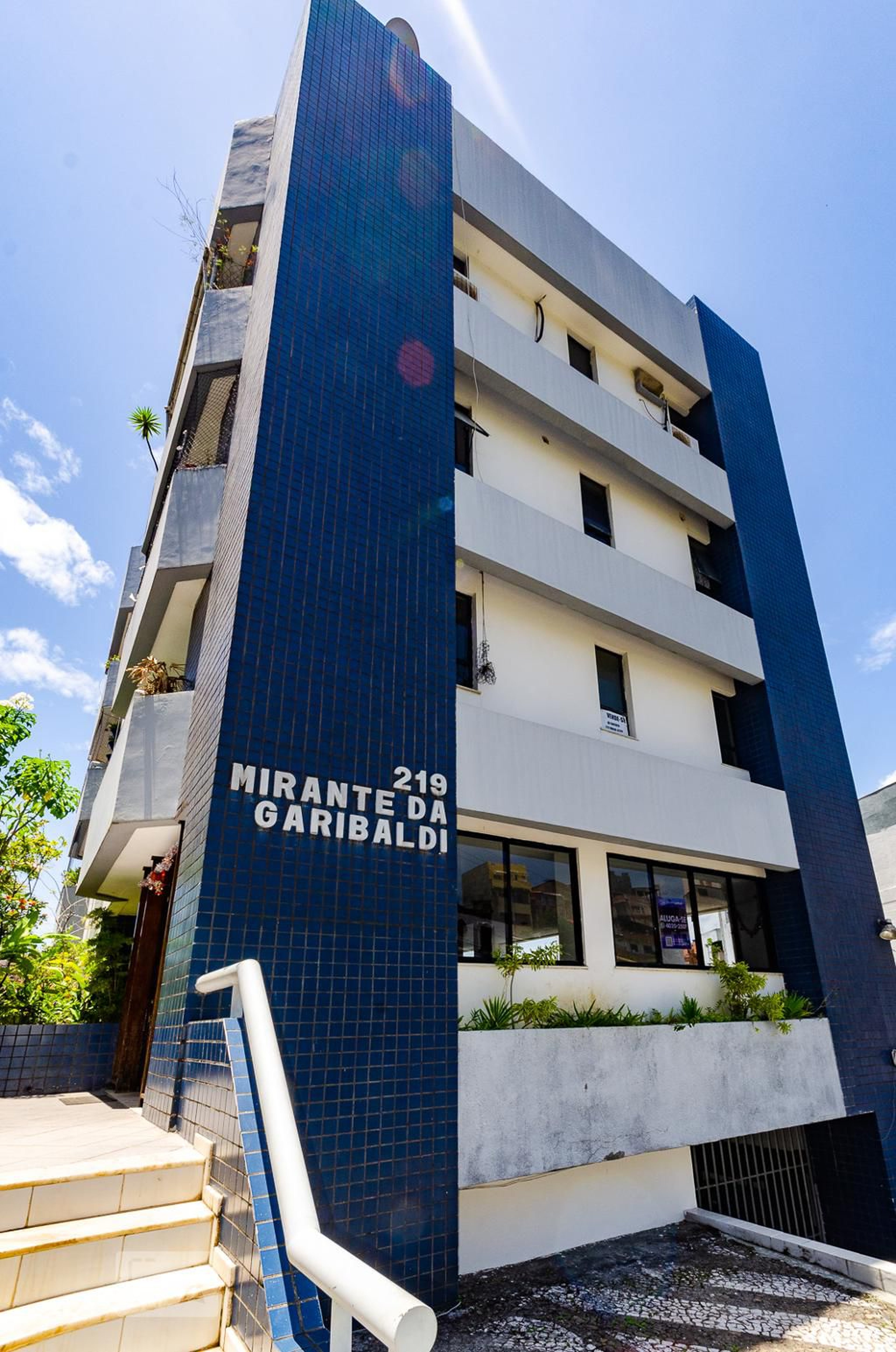 Fachada do Condomínio Edifício Mirante da Garibaldi