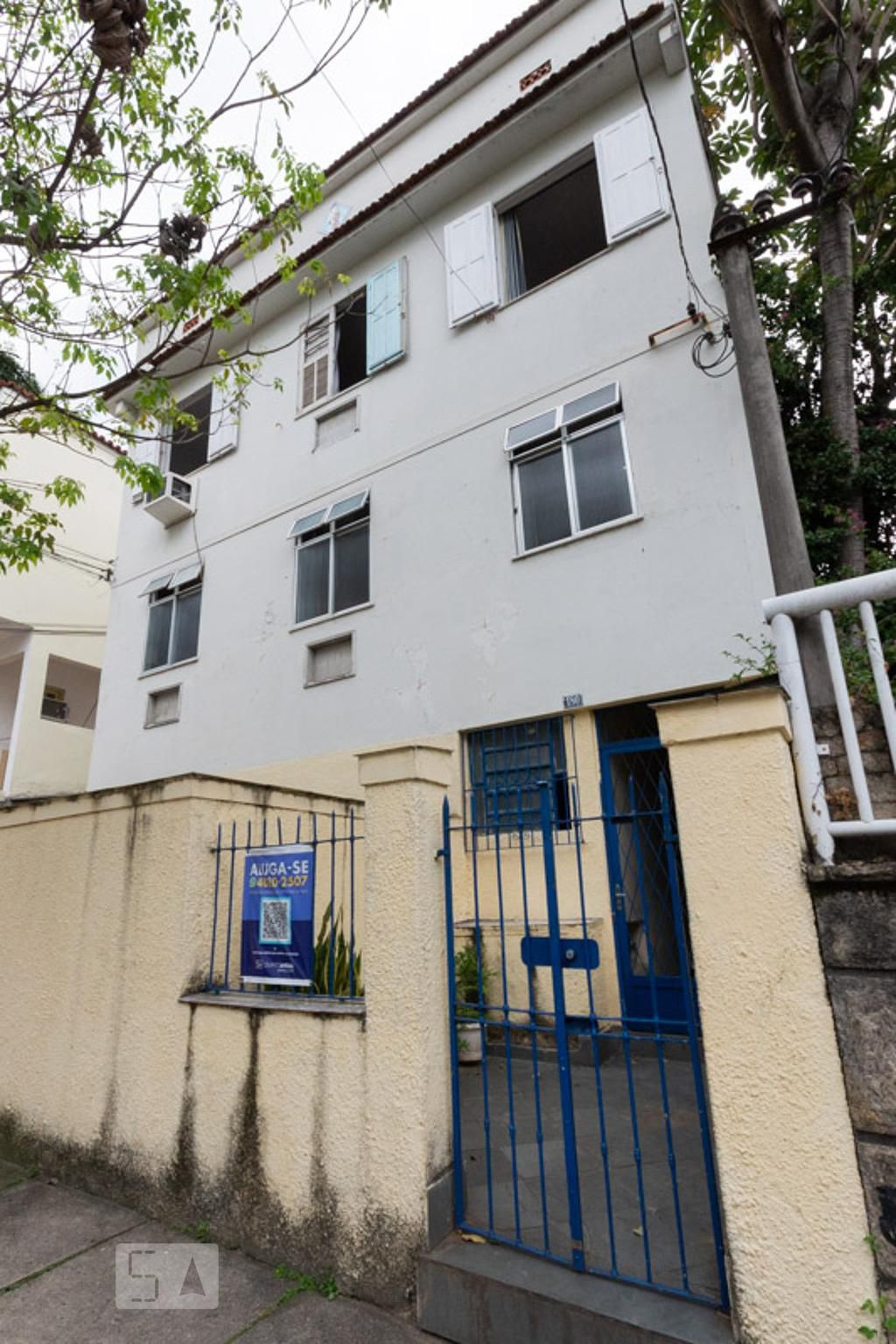 Fachada Condomínio em Rua Caçapava, 180