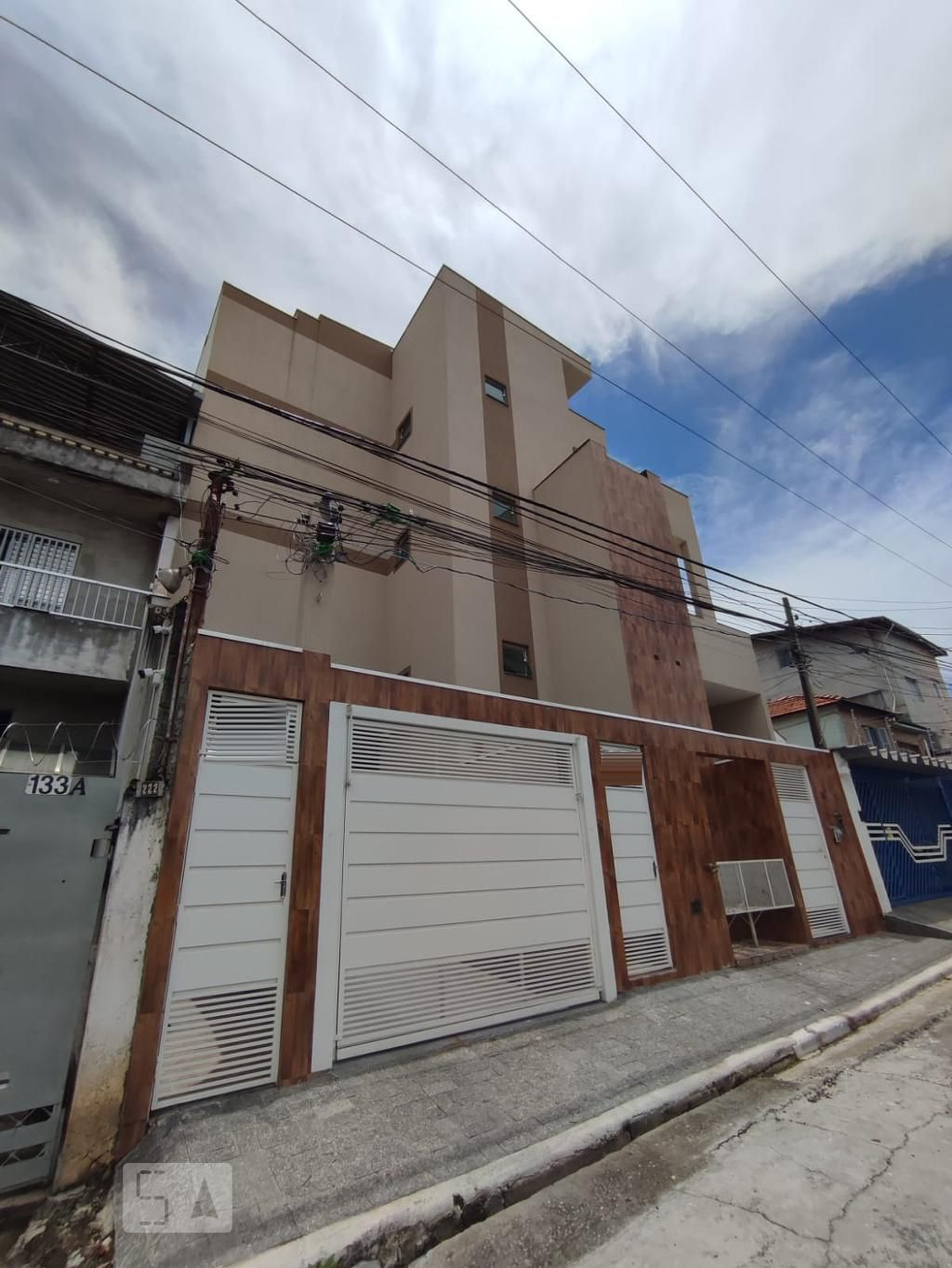 Fachada Condomínio em Rua Caracaraí, 141