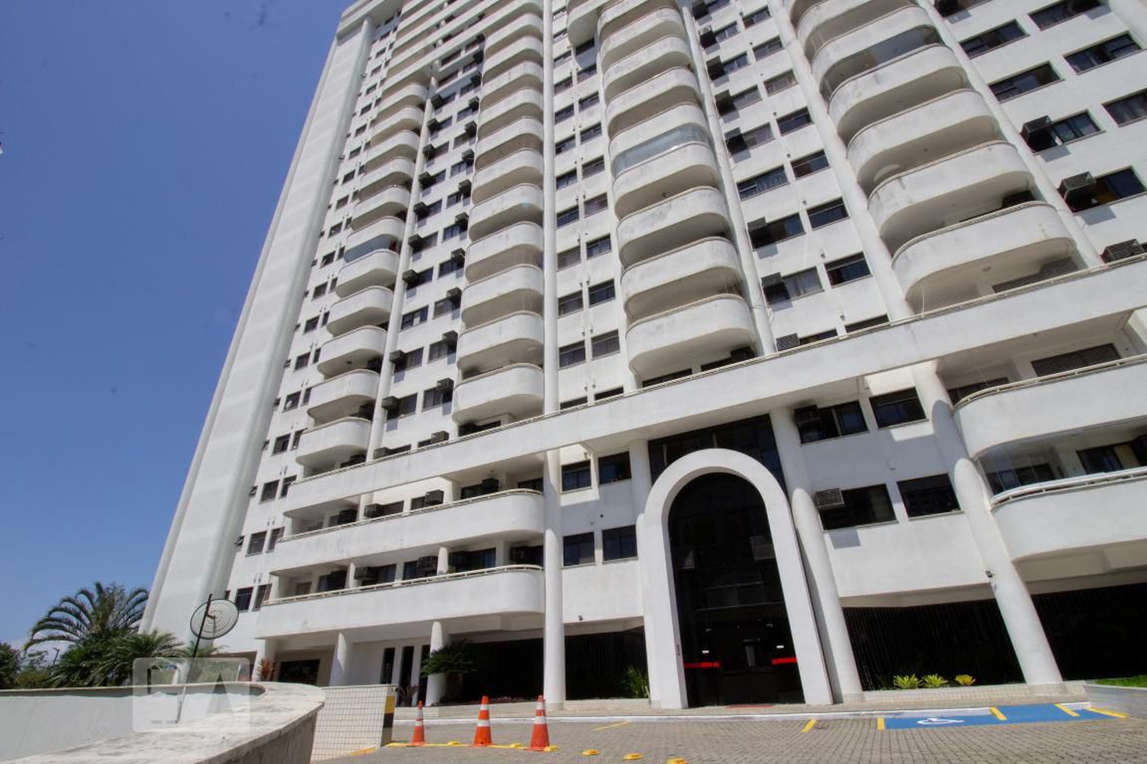 Fachada do Prédio Condomínio Red Bali