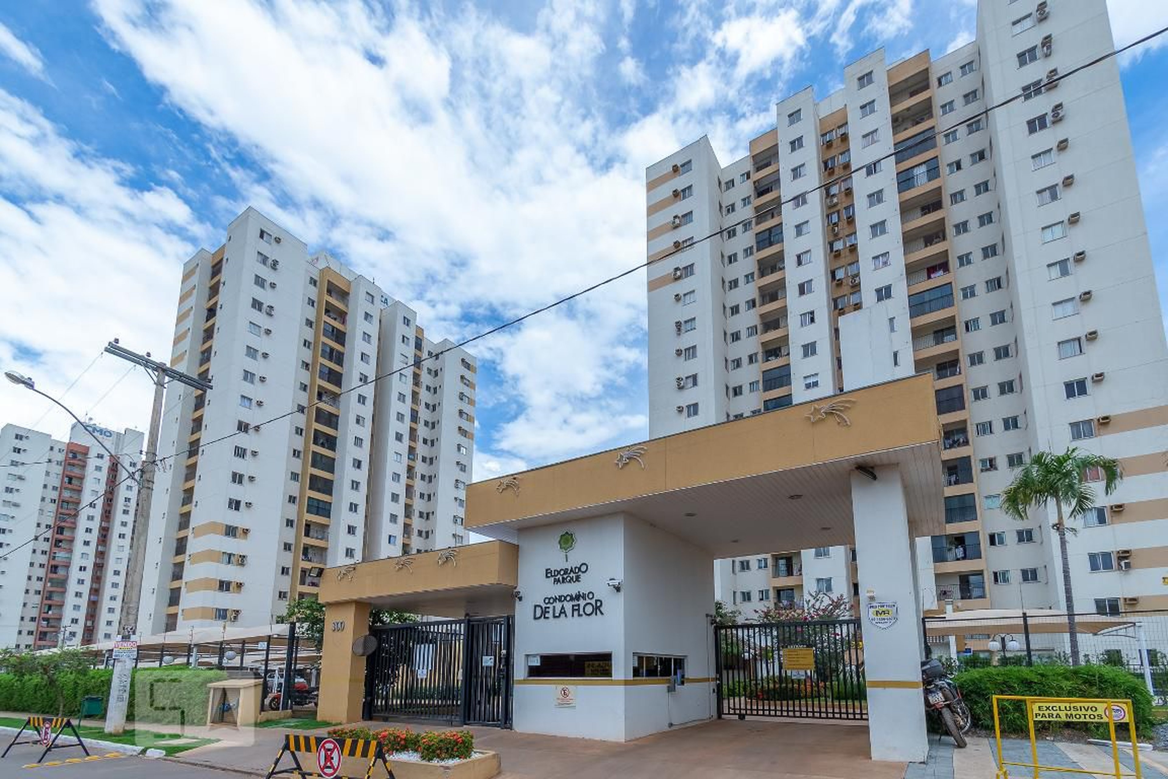 Fachada Condomínio de La Flor 1201 Torre 1