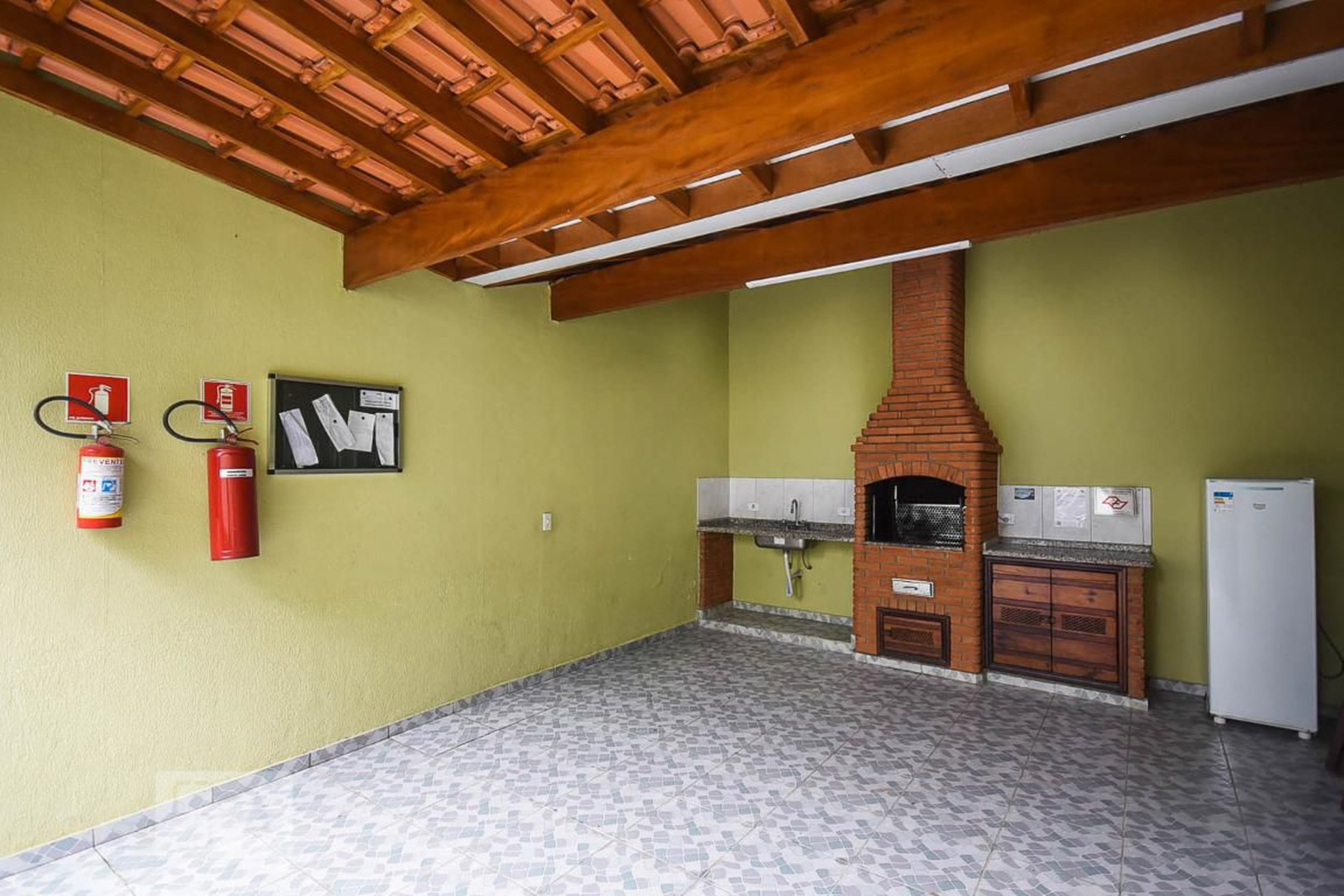 Churrasqueira - Residencial Santa Luzia