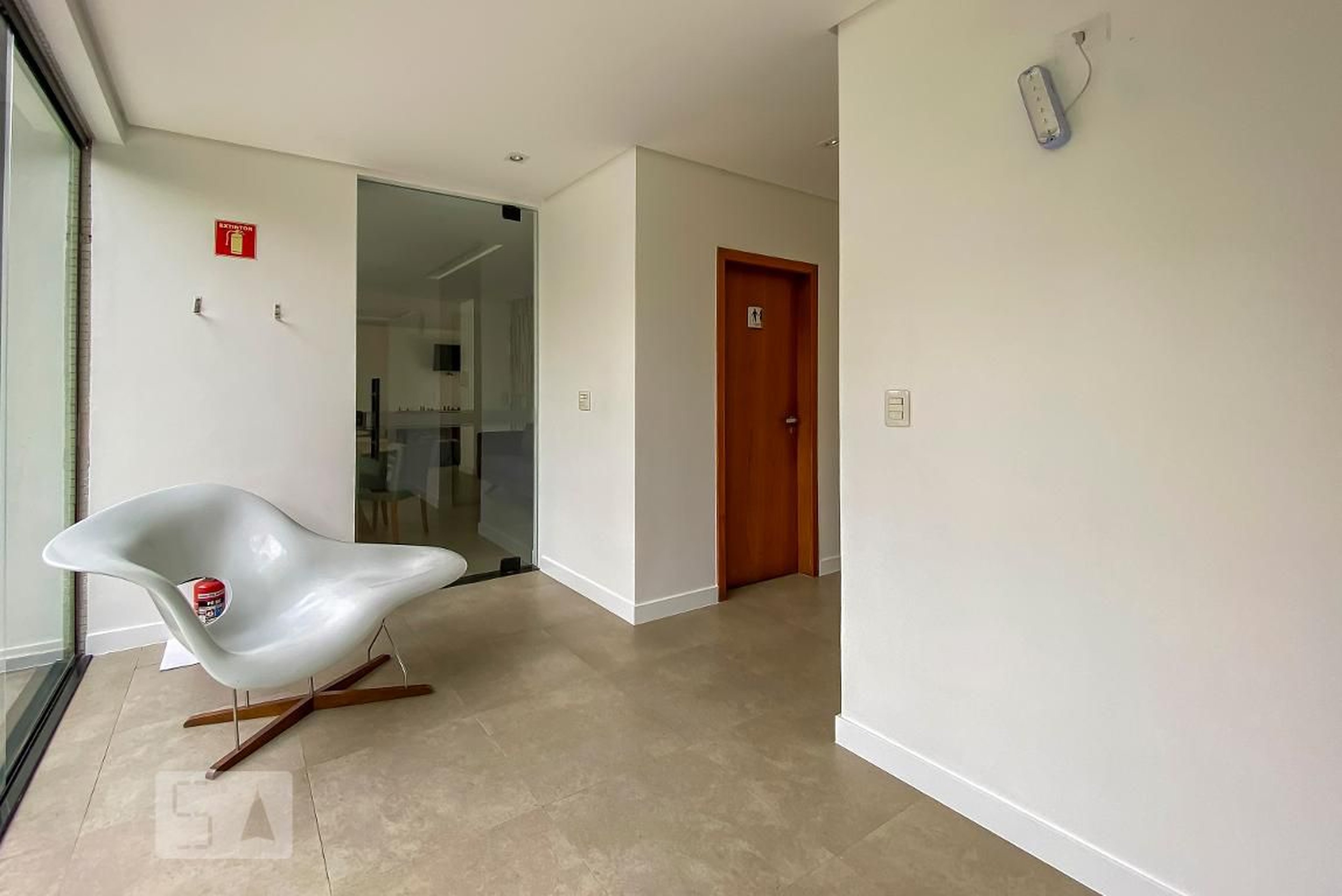 Hall - Jardins Dotívole