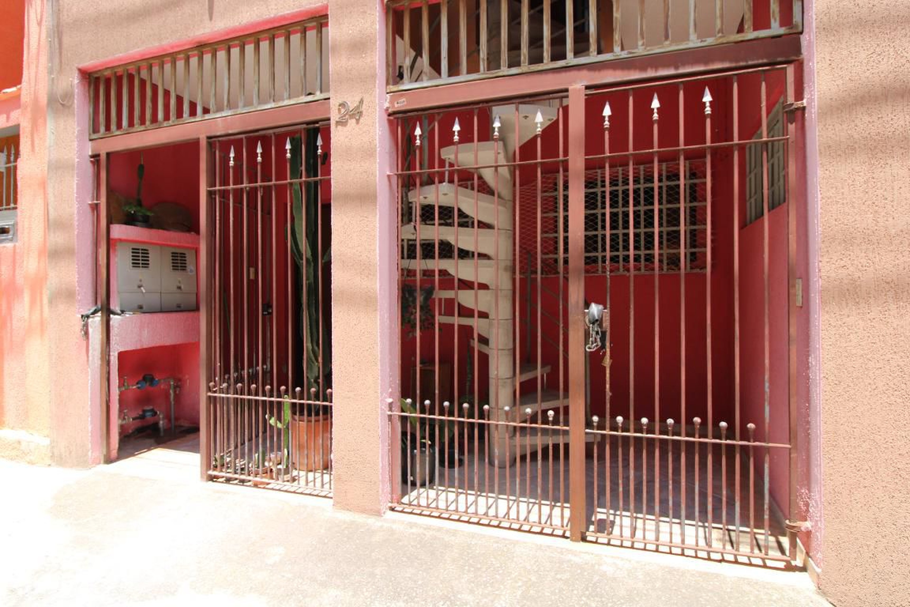 Fachada Condomínio em Rua Irmã Antonieta Amoroso, 24