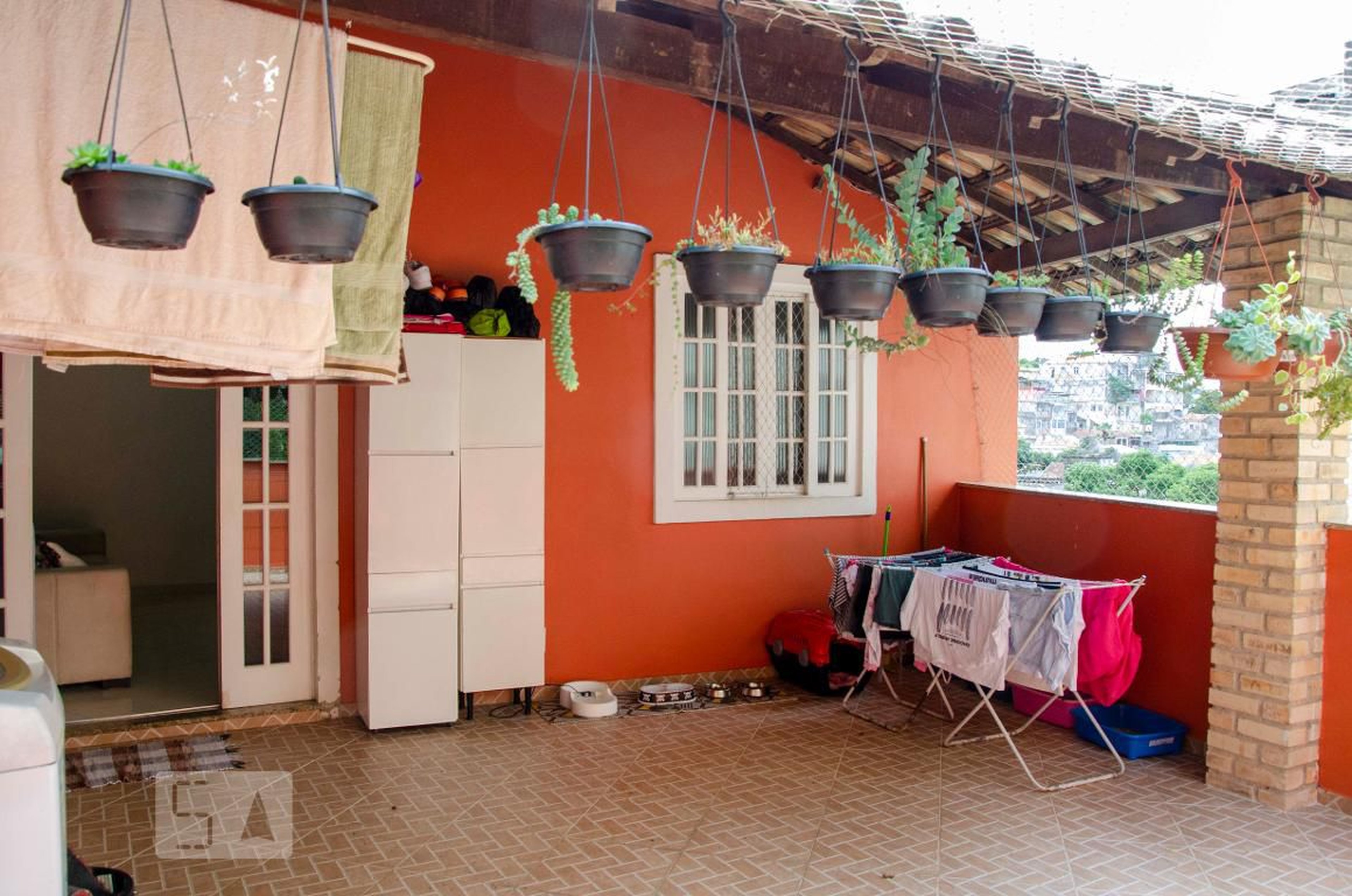 Área externa Condomínio em Rua Taylor, 72