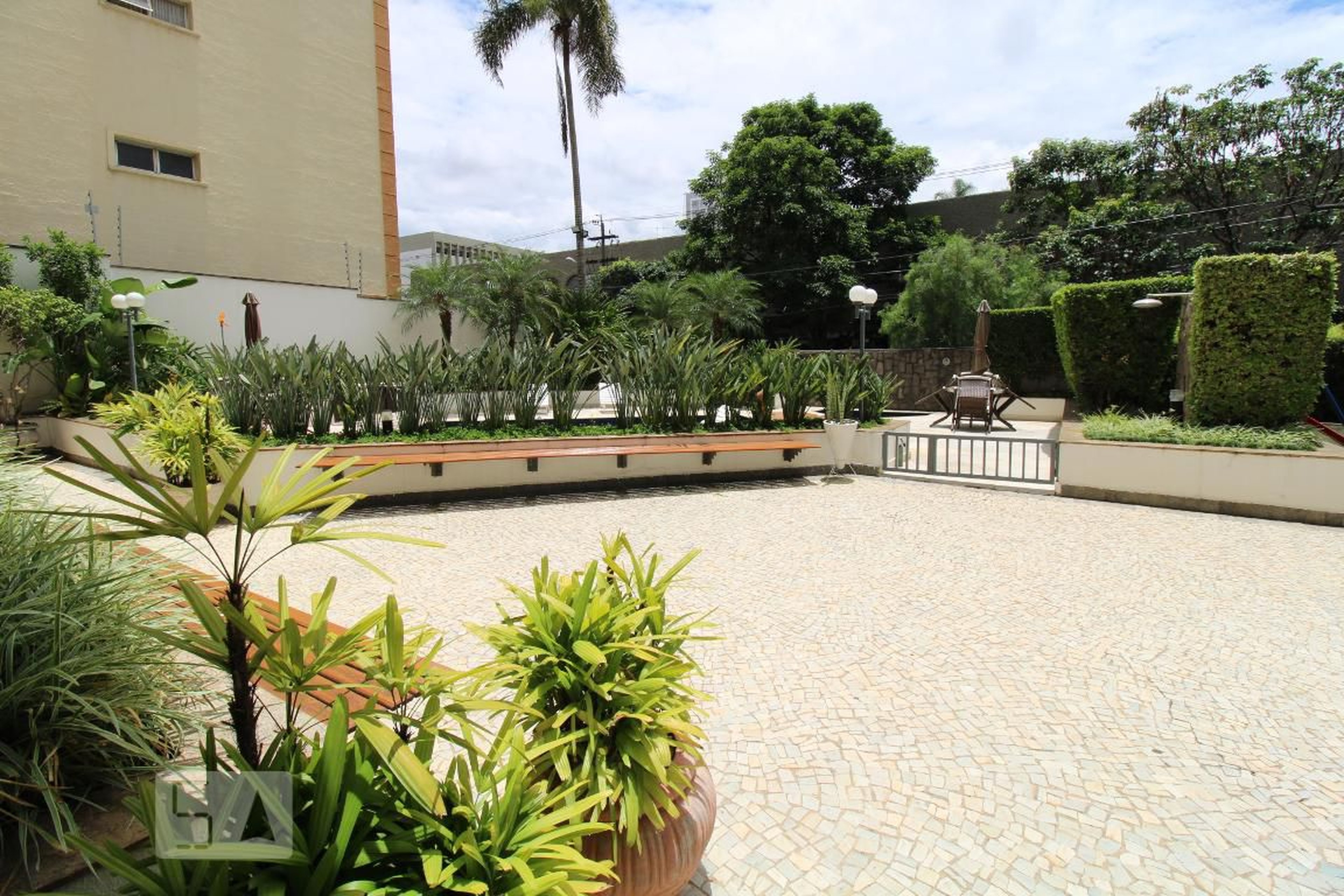 Área comum - Aldo Cardarelli