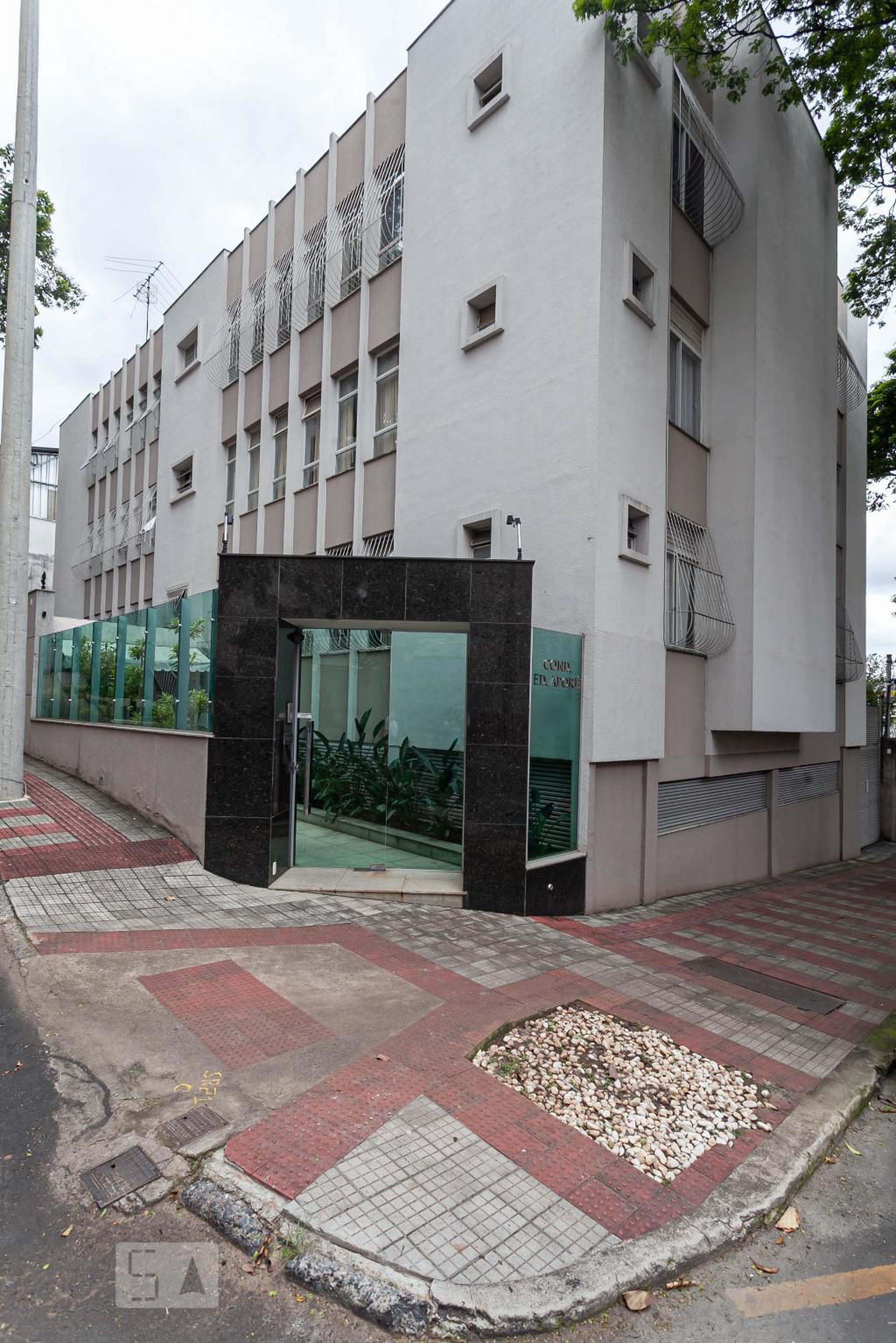 Fachada do prédio Condomínio em Rua Pirapetinga, 270