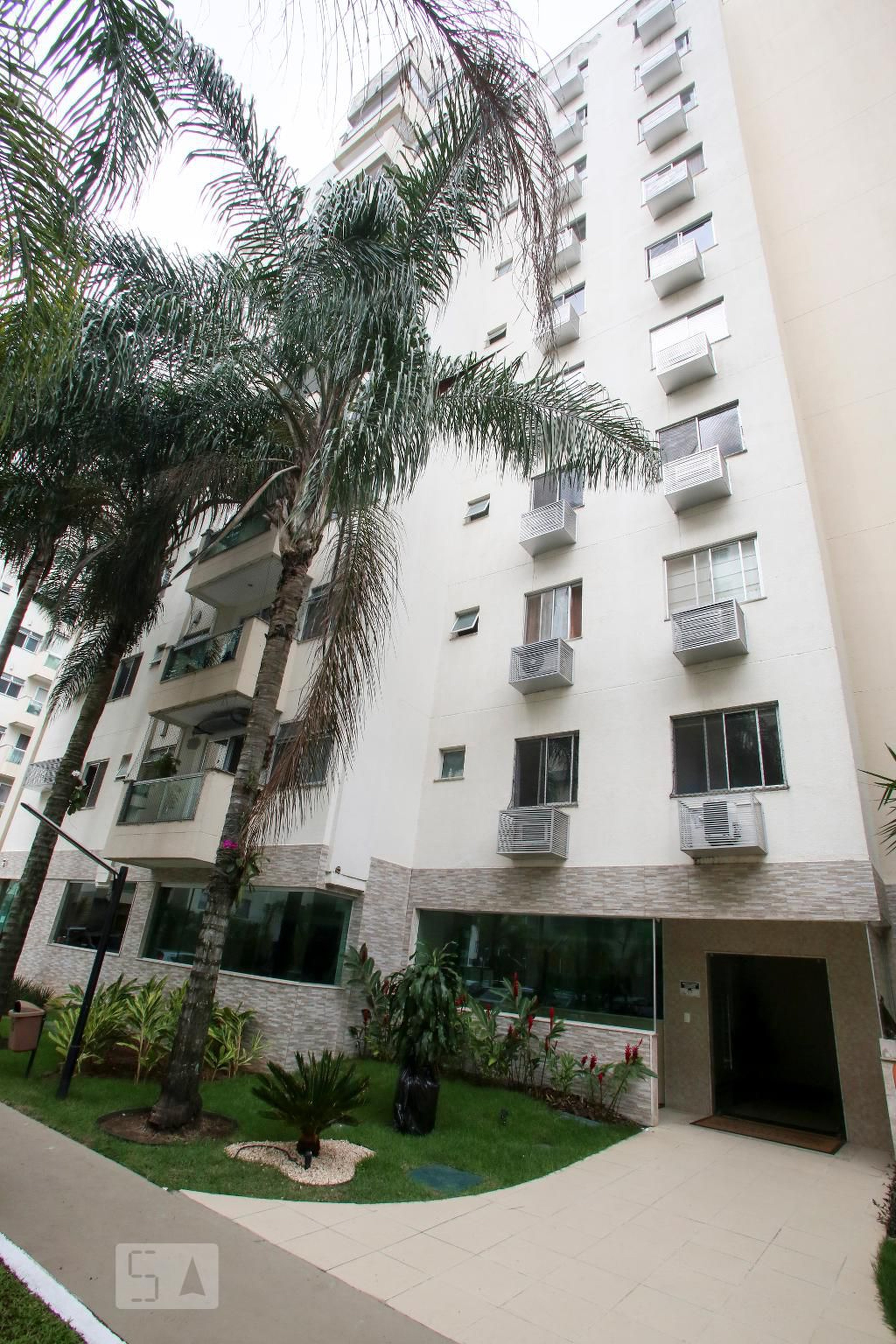 Fachada Condomínio em Estrada Coronel Pedro Corrêa, 860