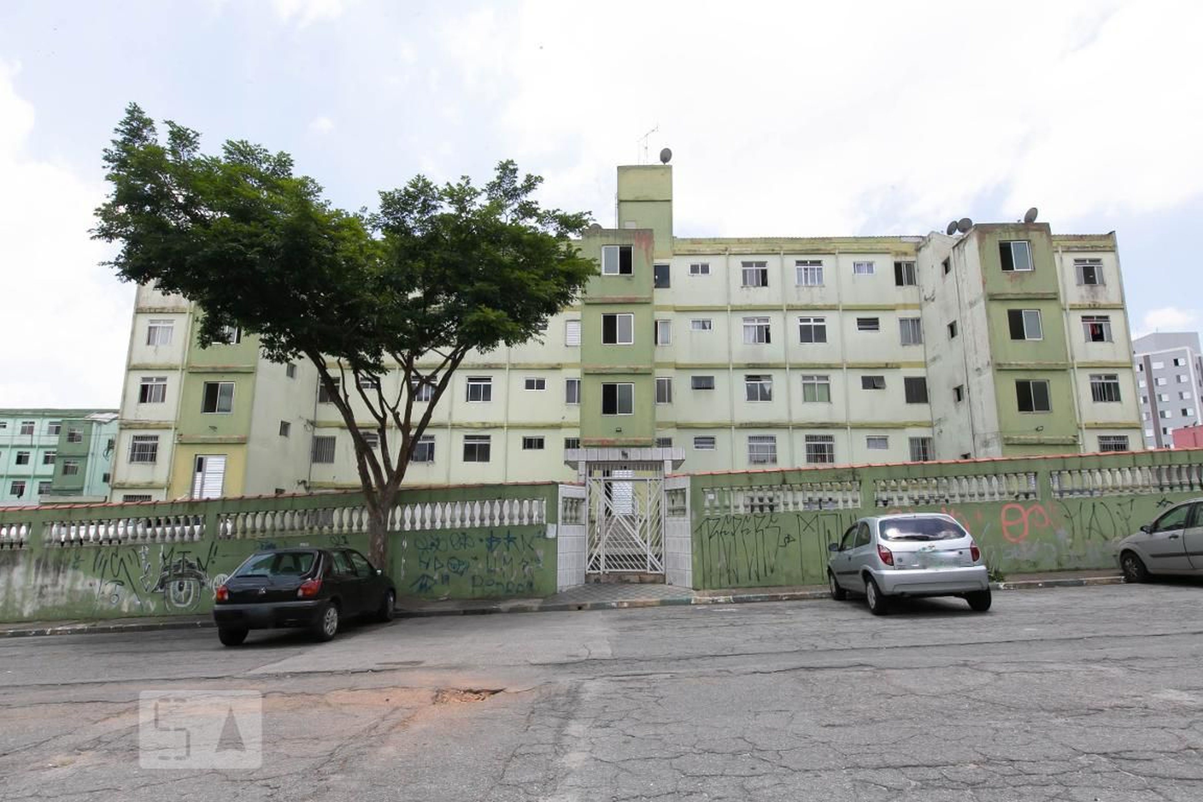 Fachada do Condomínio Condomínio em Rua Juiz-do-Mato, 95