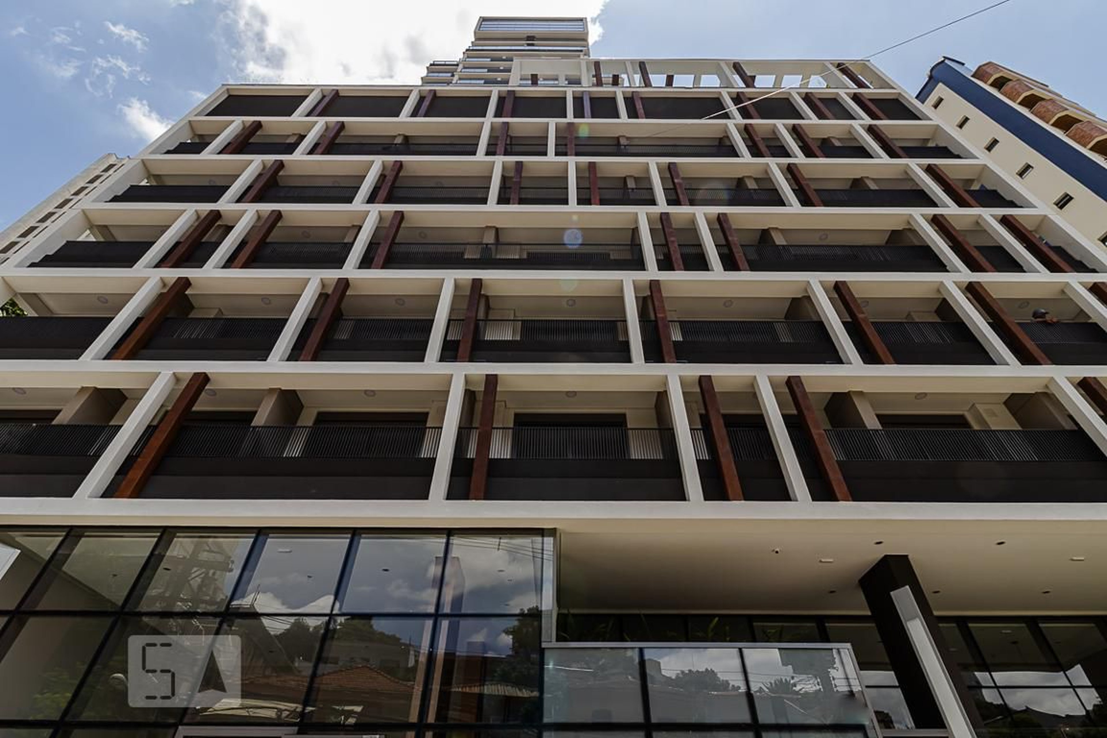 Fachada Condomínio em Rua Doutor Nicolau de Sousa Queirós, 45