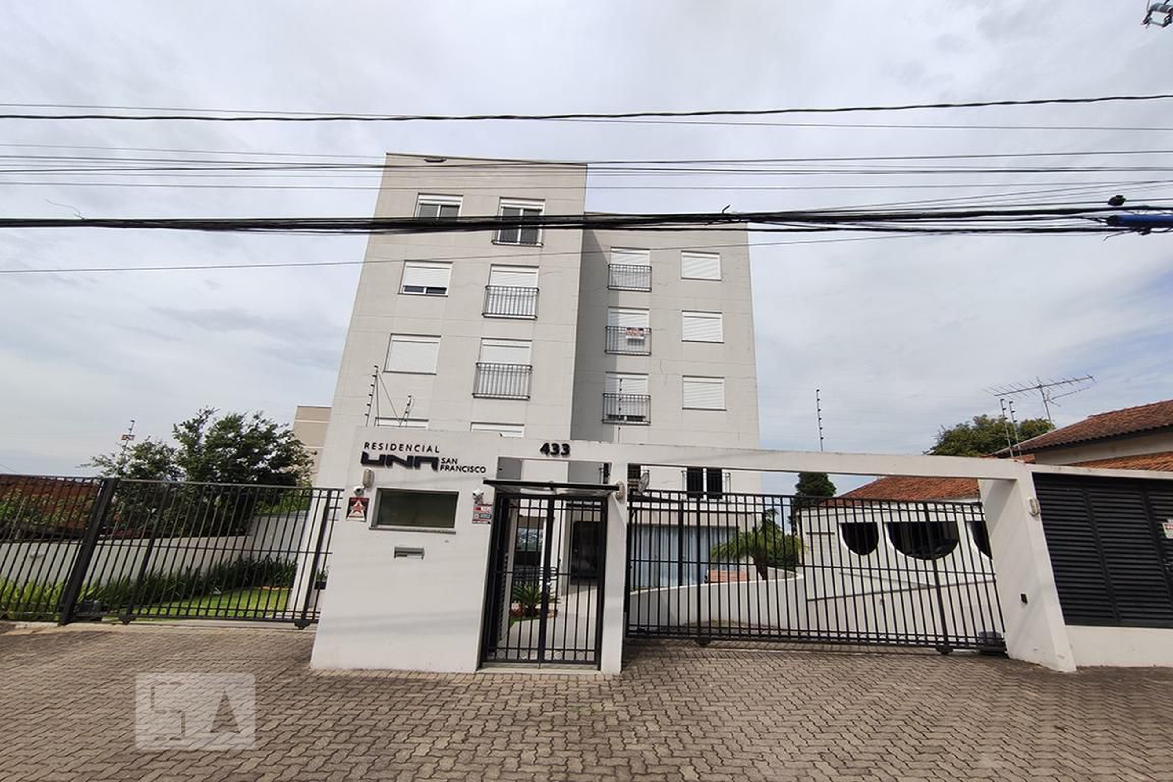 Fachada do Condomínio Condomínio em Rua São Francisco de Paula, 433