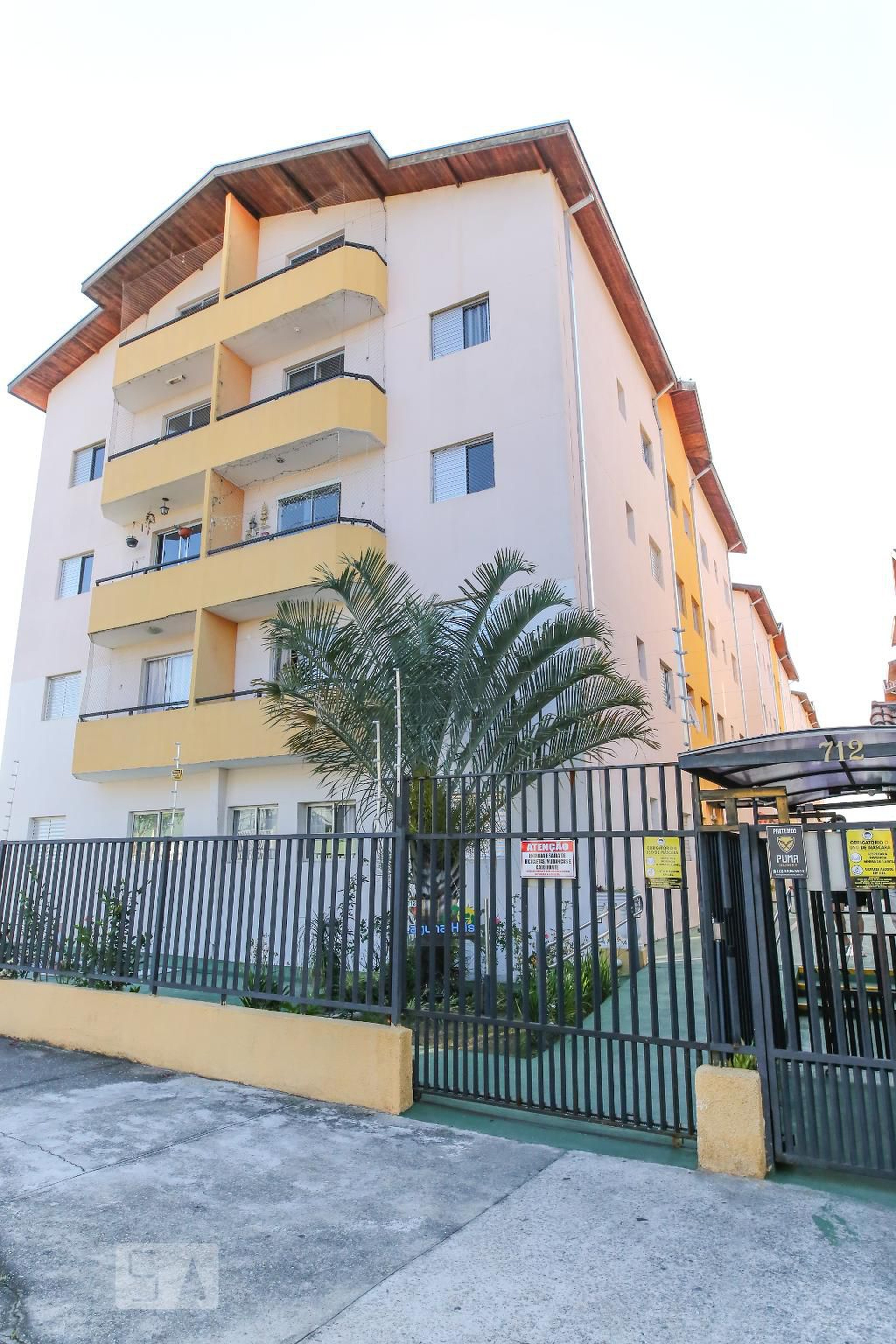 Fachada Condomínio Village Laguna Hills